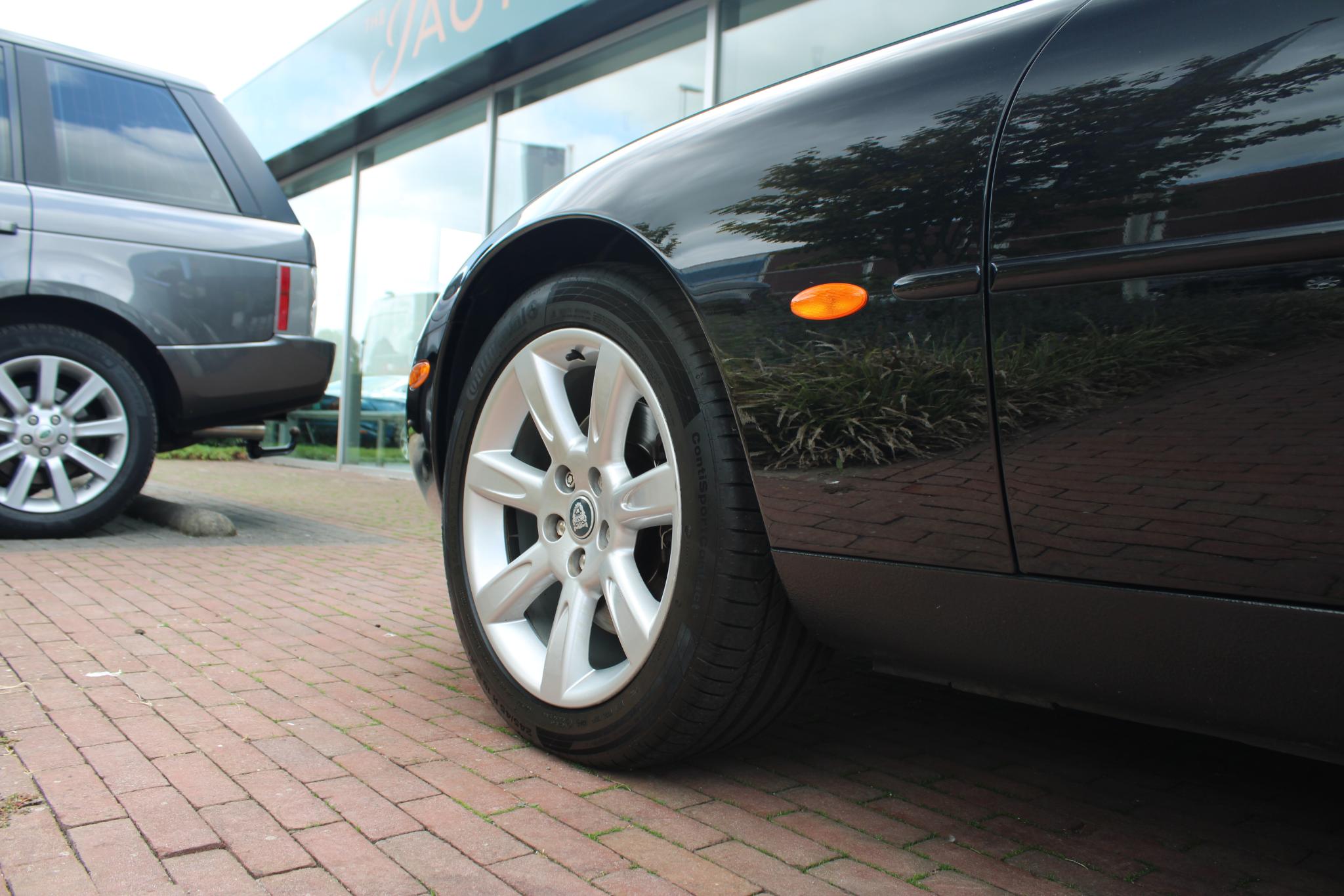 Jaguar XK8 4.2 V8 Convertible