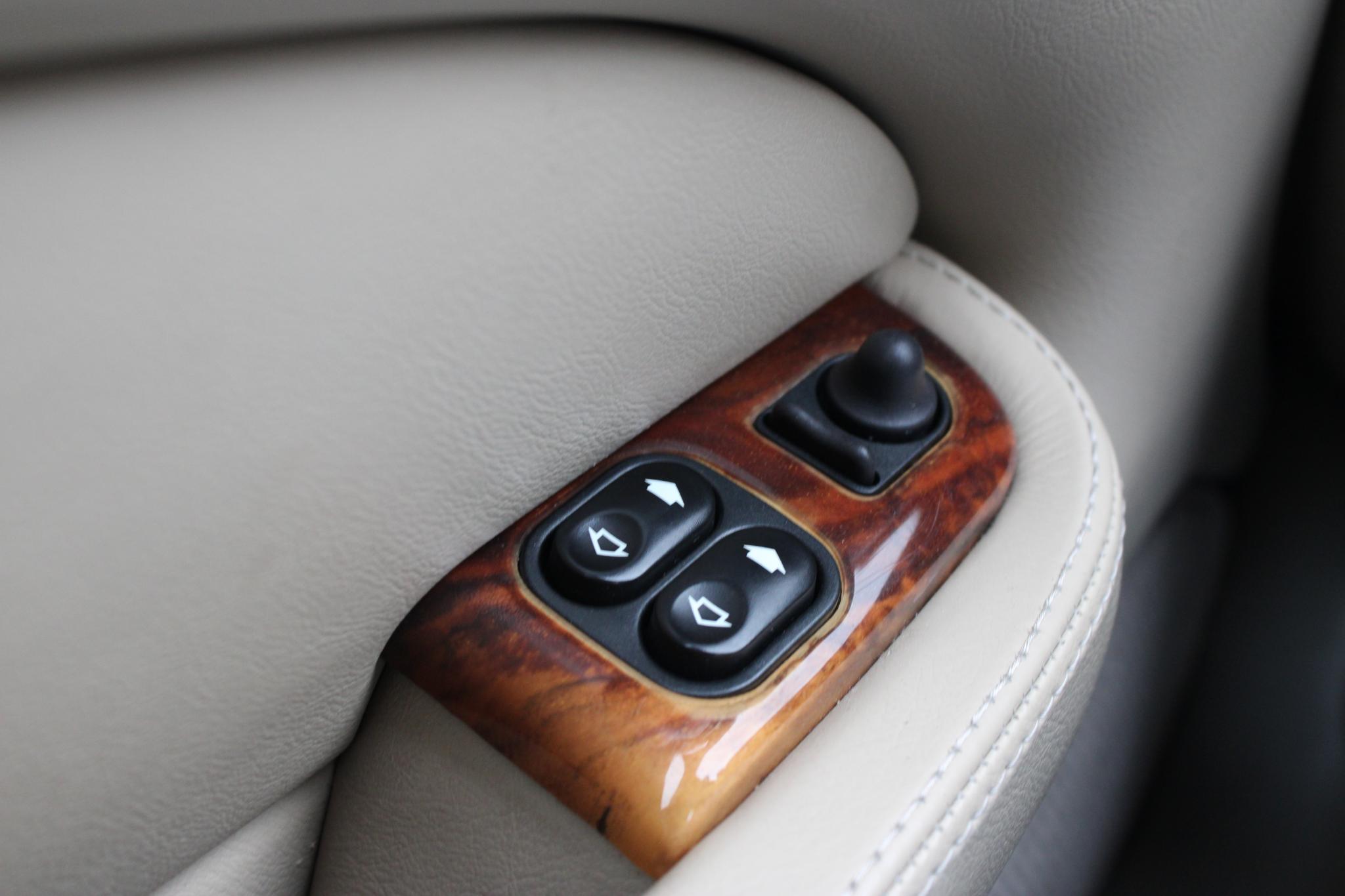 Jaguar XK8 4.0 V8 Coupé Very Nice condition Saphire Bleu