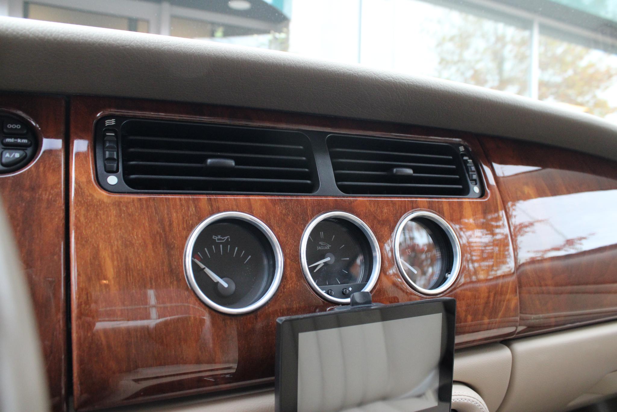 Jaguar XK8 4.0 V8 Coupé Very Nice condition Saphire Bleu