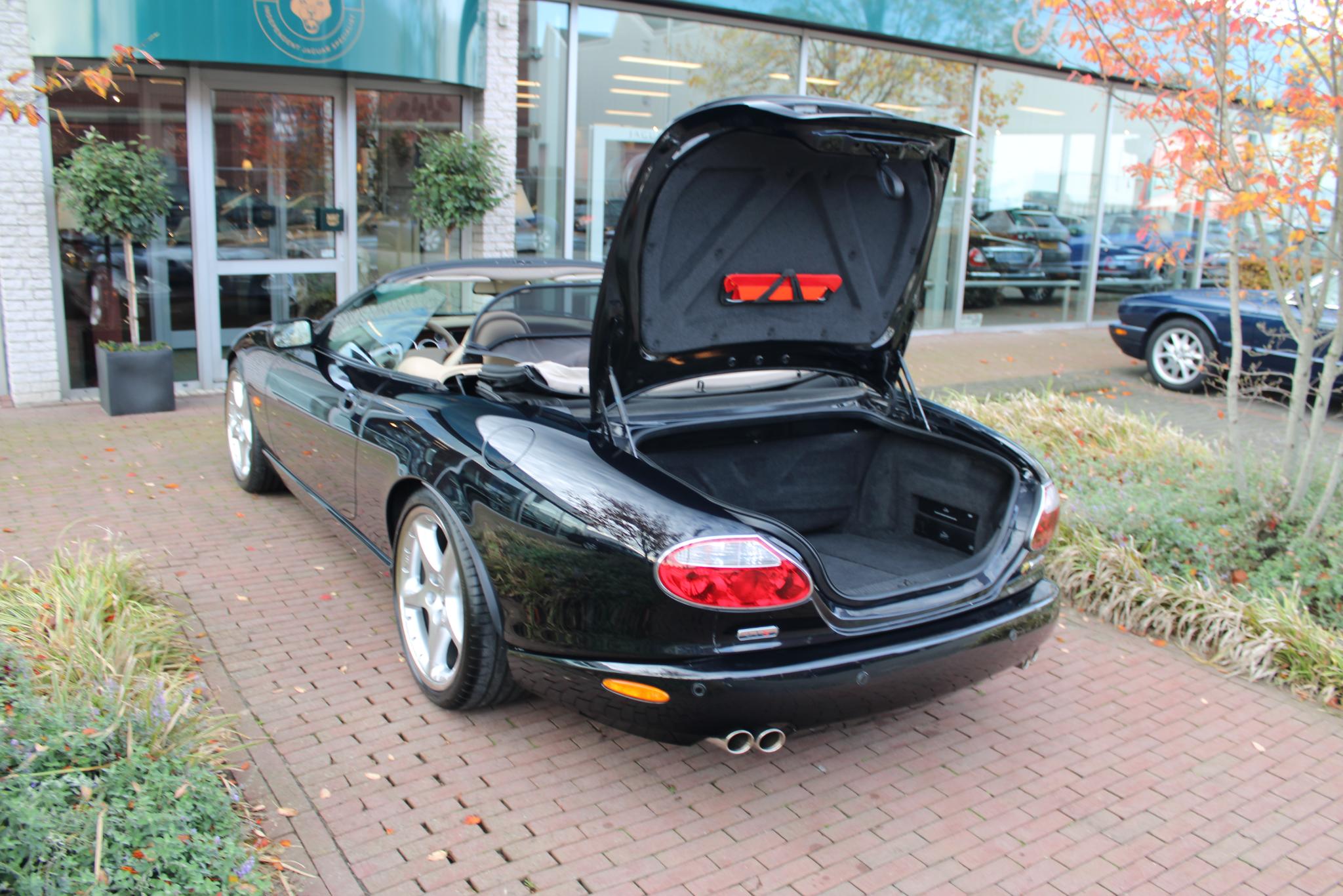 Jaguar XKR 4.2 V8 S Convertible
