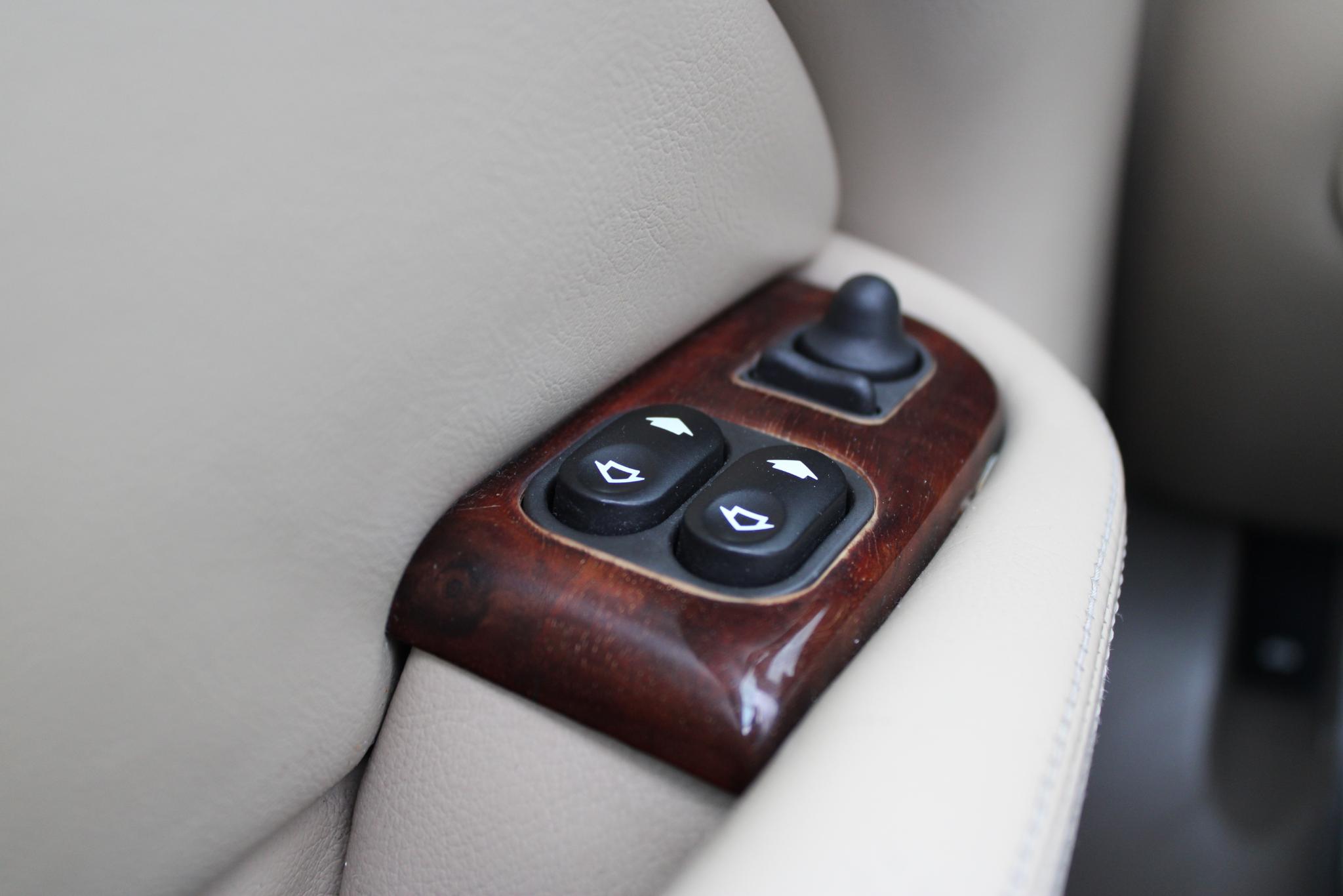 Jaguar XKR 4.2 V8 S Convertible