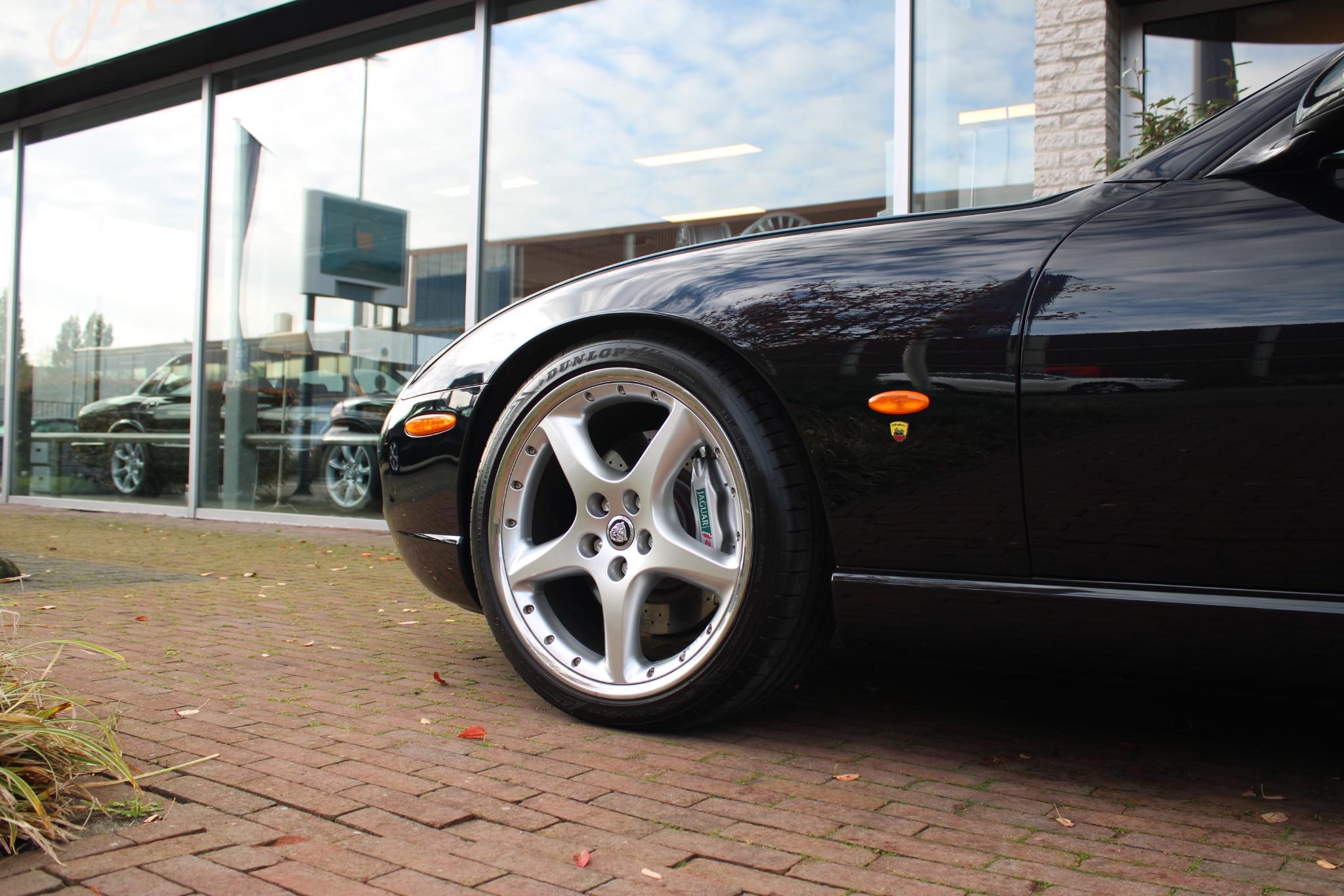 Jaguar XKR 4.2 V8 S Convertible
