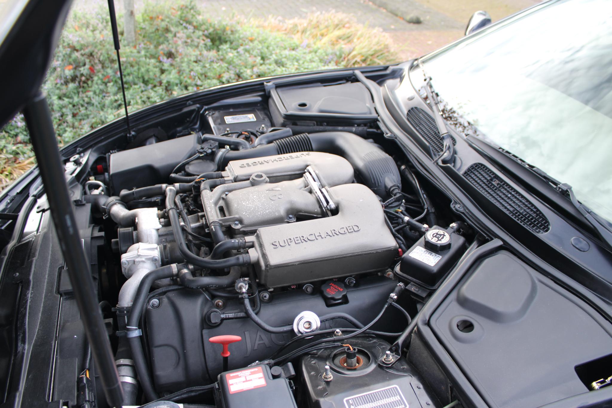 Jaguar XKR 4.2 V8 S Convertible