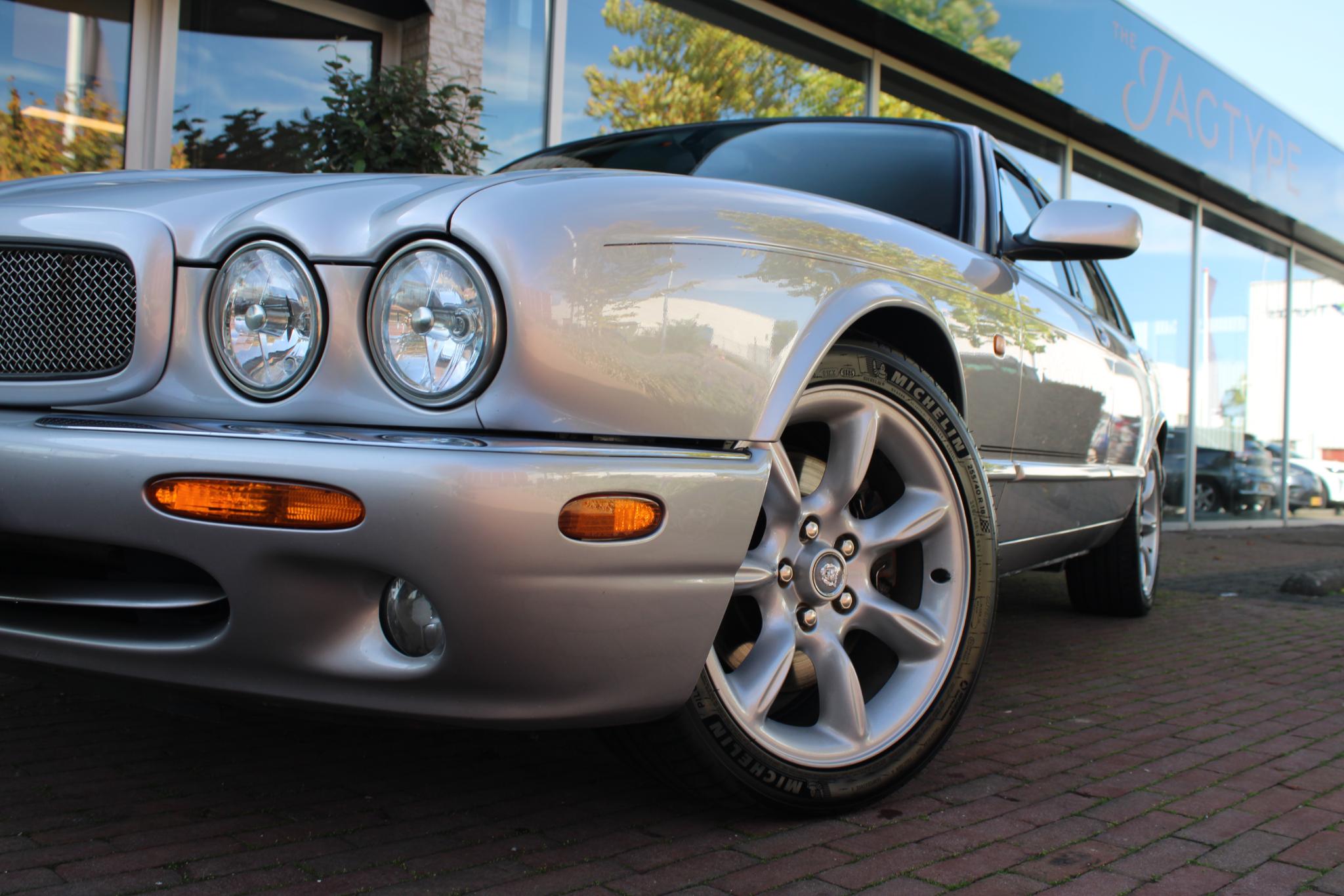 Jaguar XJR 4.0 V8