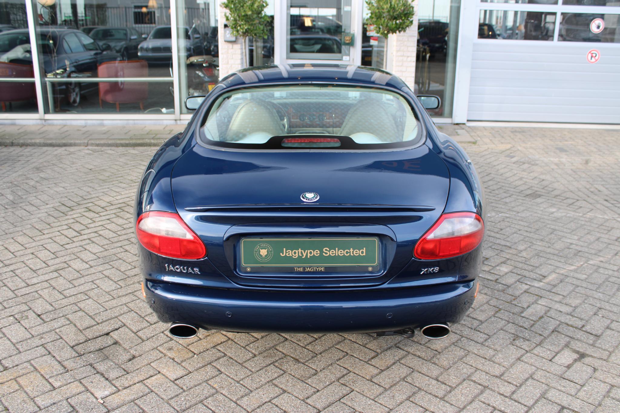 Jaguar XK8 4.0 V8 Coupé