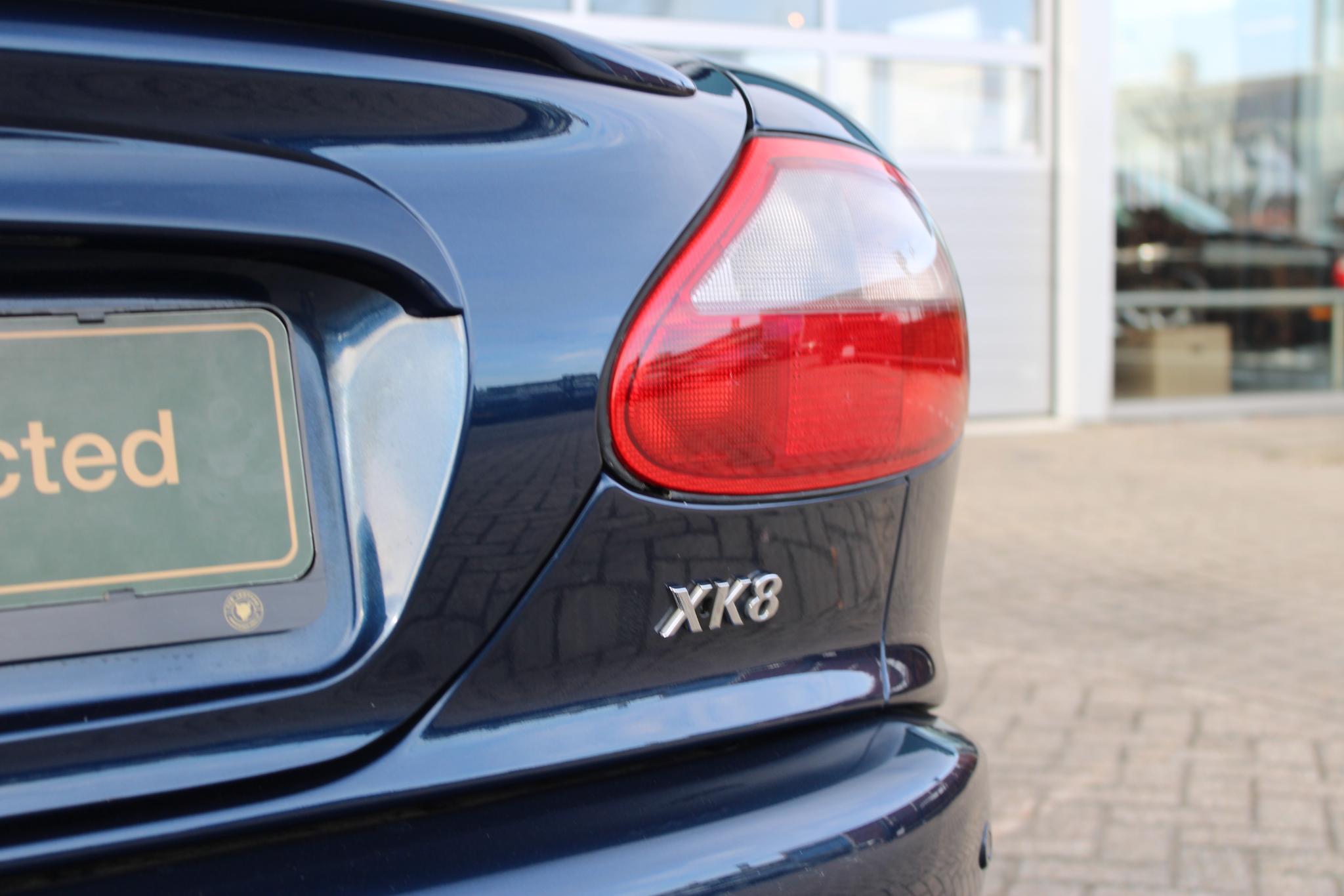 Jaguar XK8 4.0 V8 Coupé