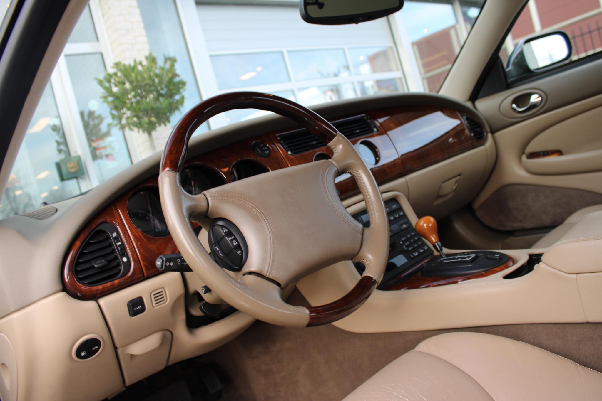 Jaguar XK8 4.0 V8 Coupé