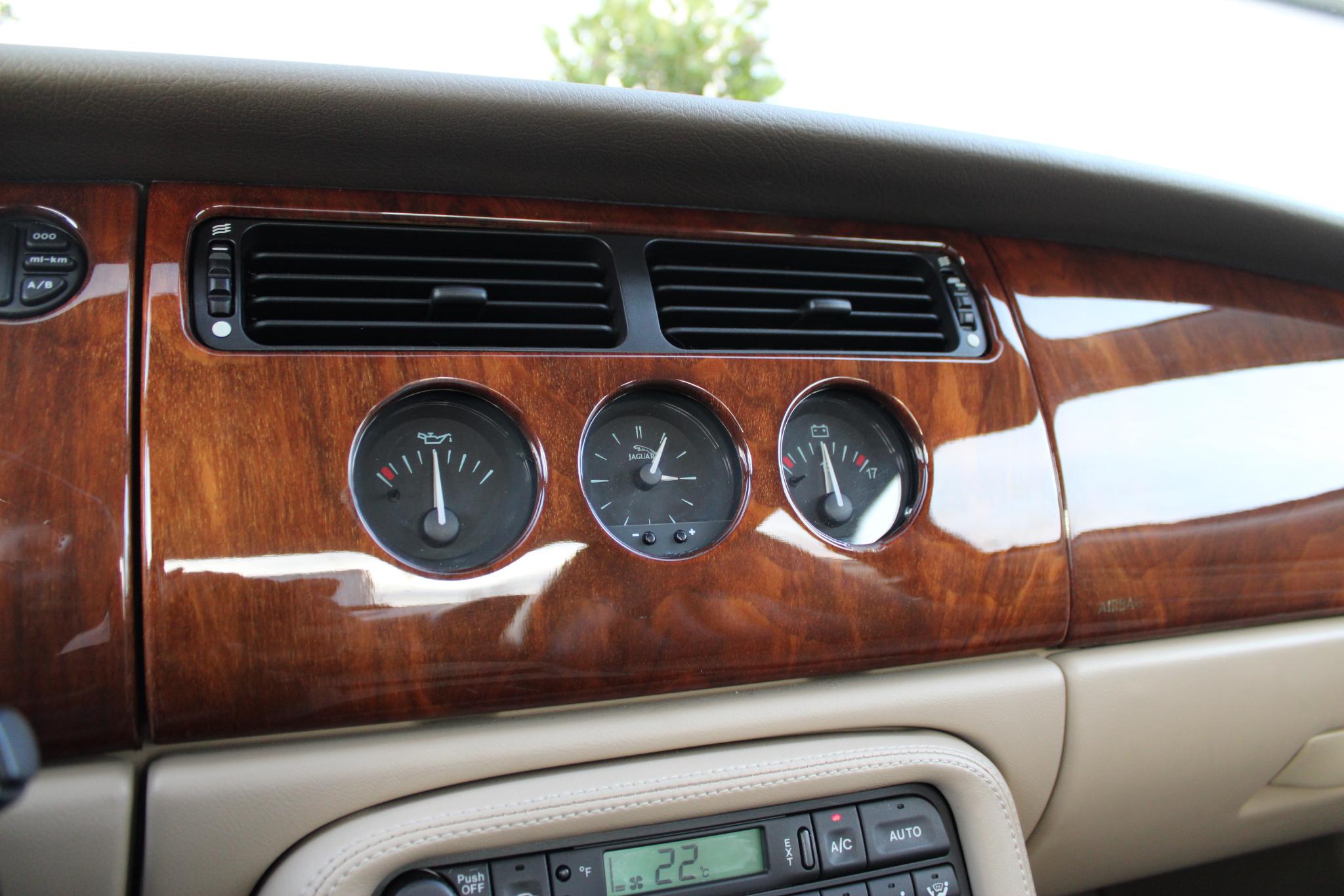 Jaguar XK8 4.0 V8 Coupé