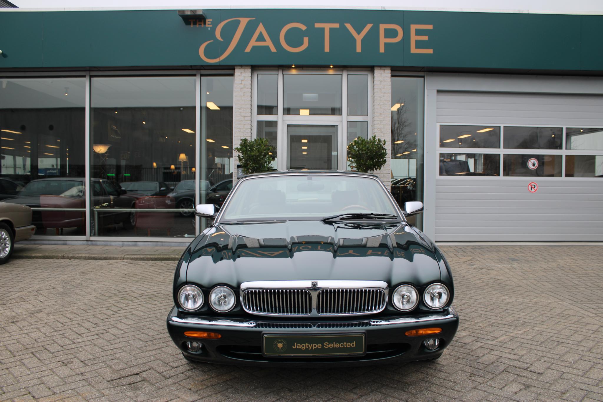 Jaguar Sovereign 4.0 V8