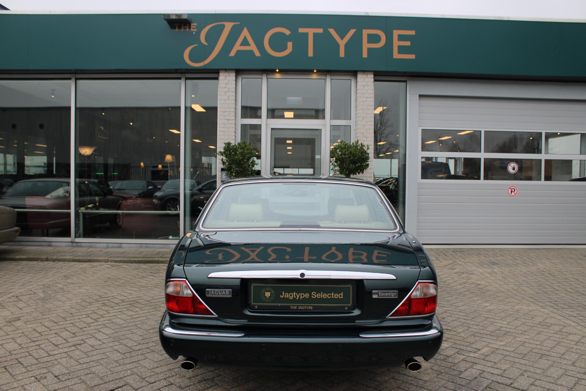 Jaguar Sovereign 4.0 V8