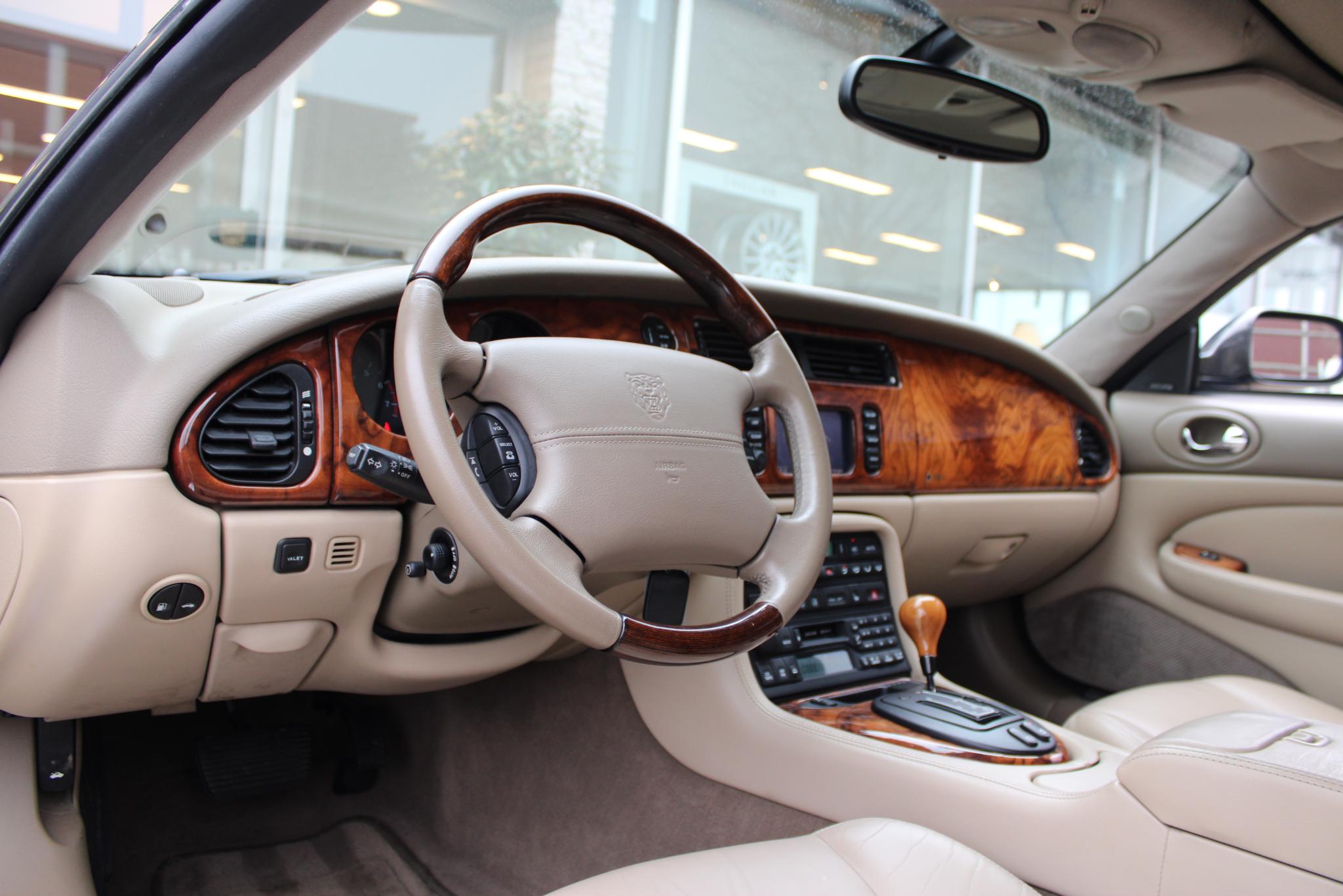 Jaguar XKR 4.0 V8 Convertible