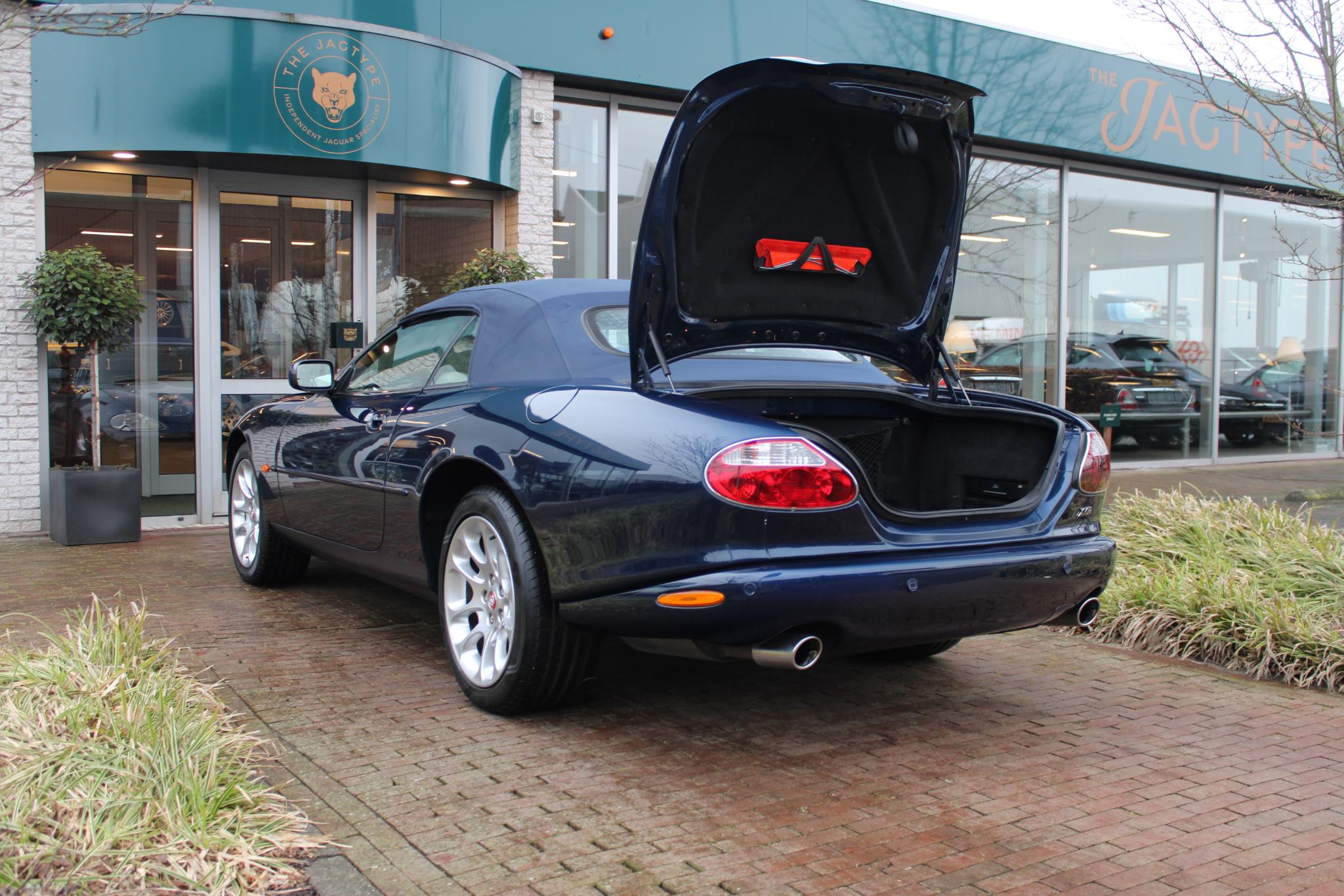 Jaguar XKR 4.0 V8 Convertible