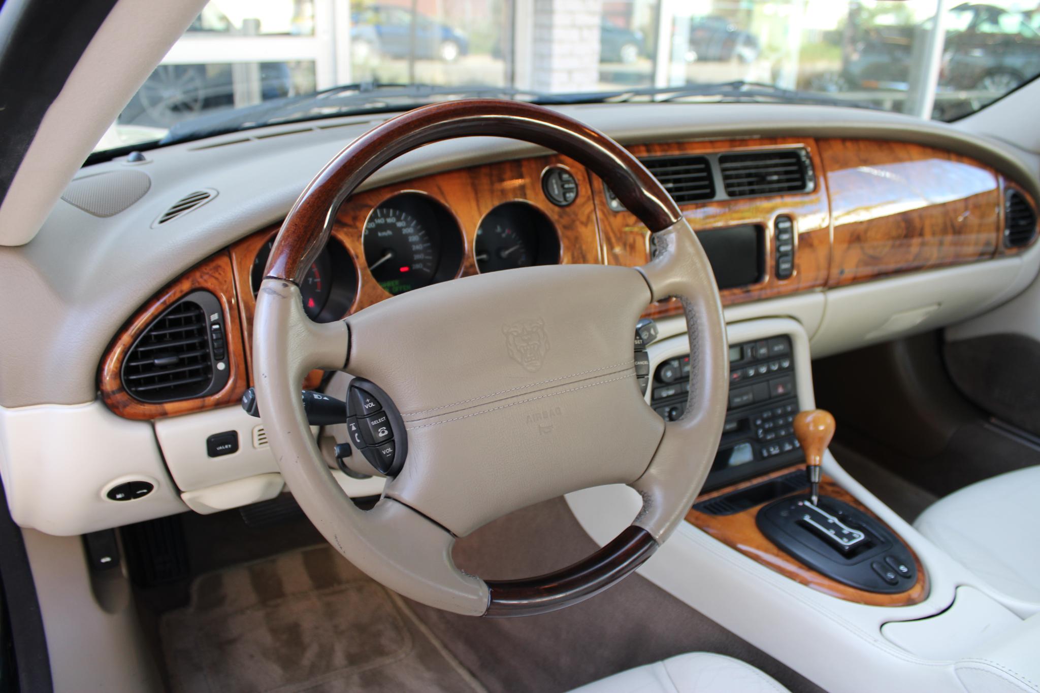 Jaguar XKR 4.0 V8 Coupé