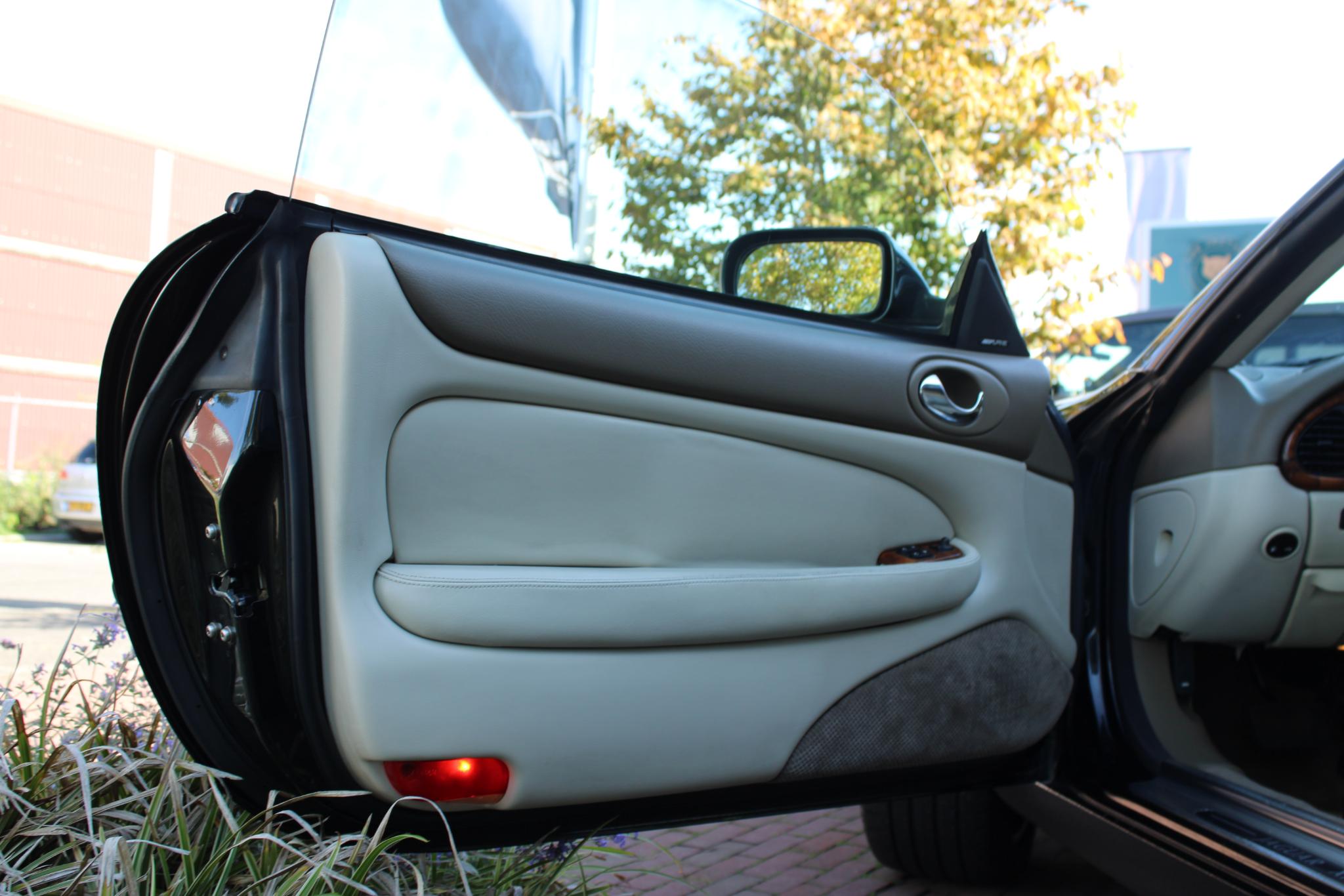 Jaguar XKR 4.0 V8 Coupé