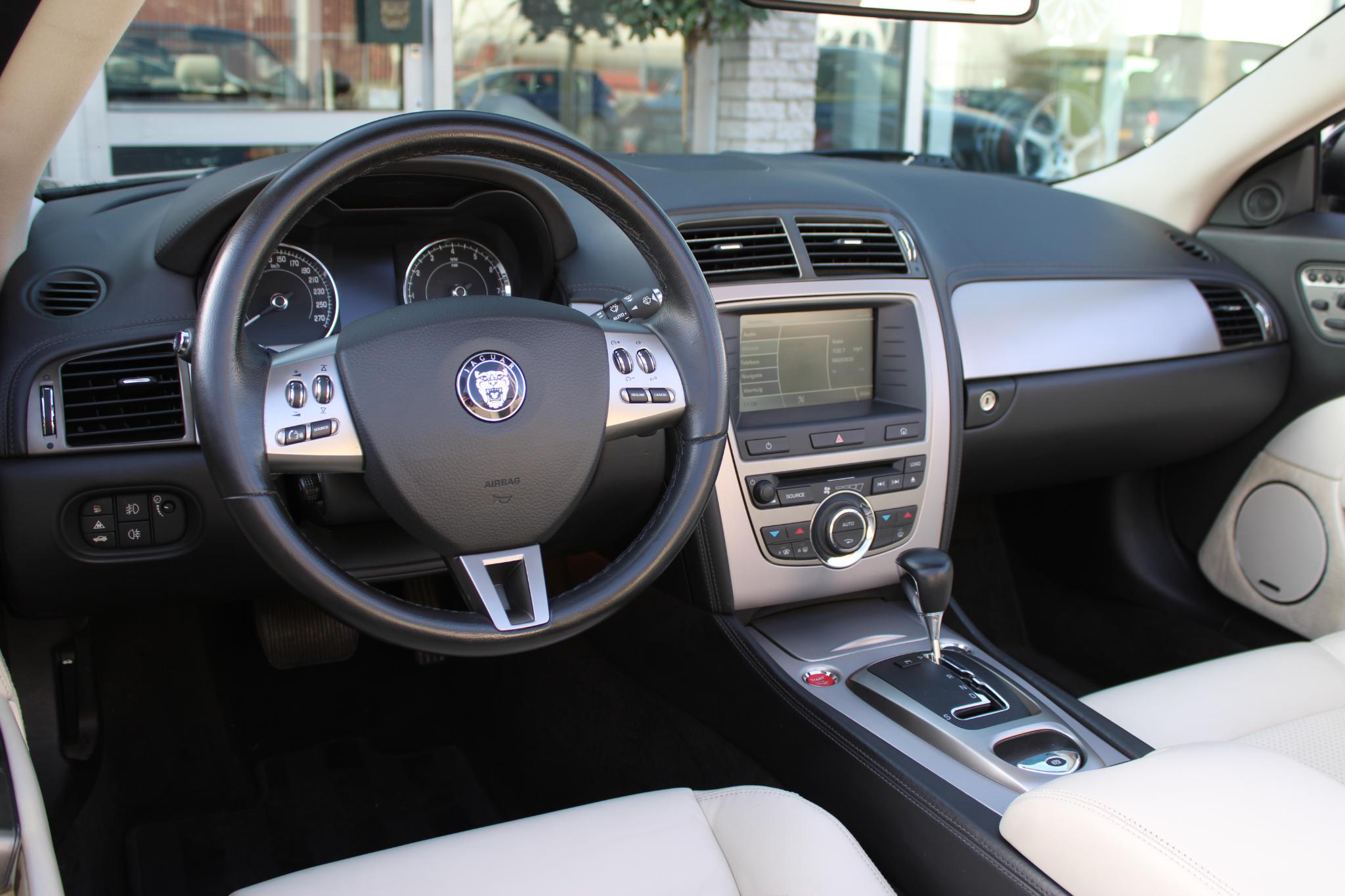 Jaguar XK 4.2 V8 Convertible