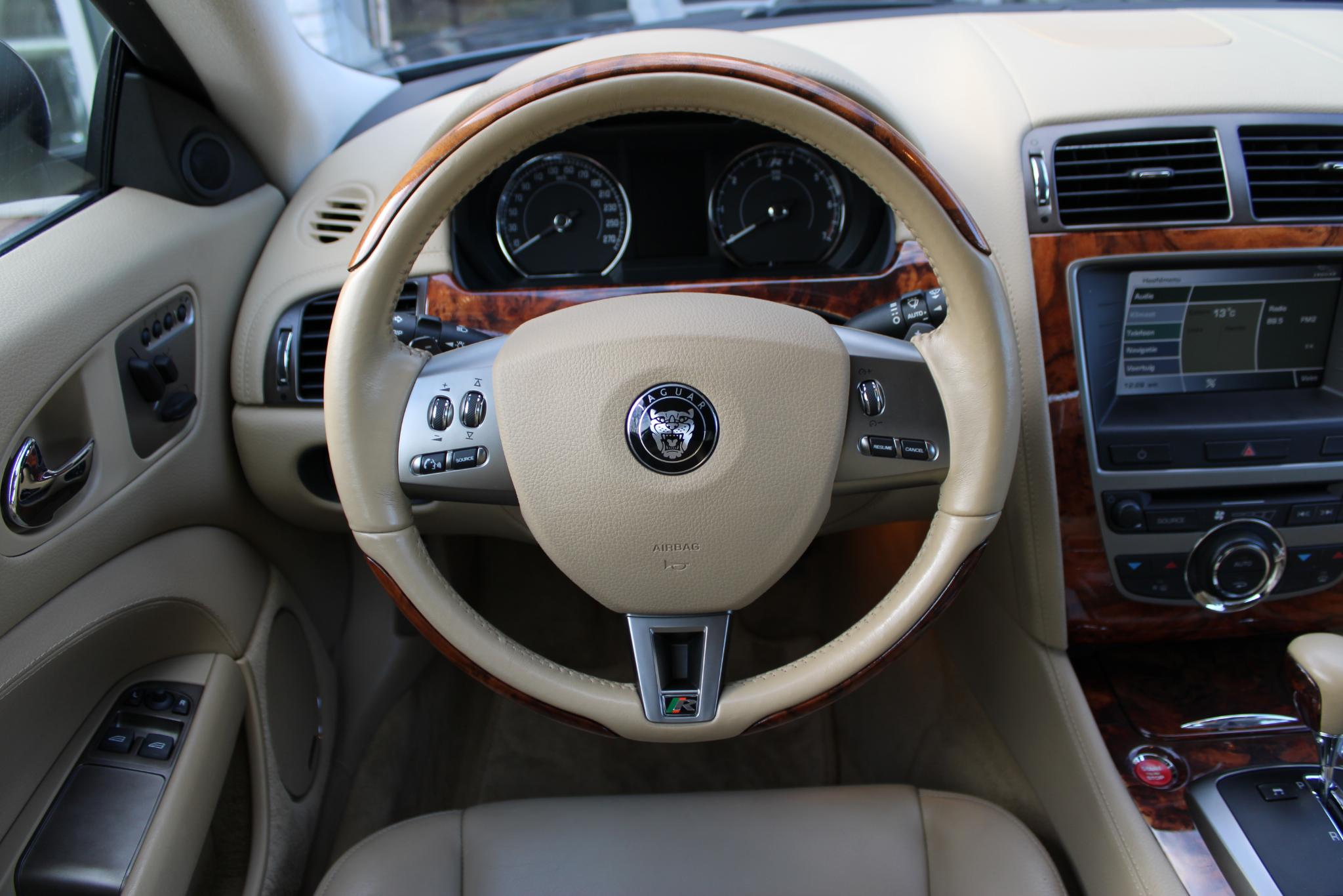 Jaguar XKR 4.2 V8 Coupé