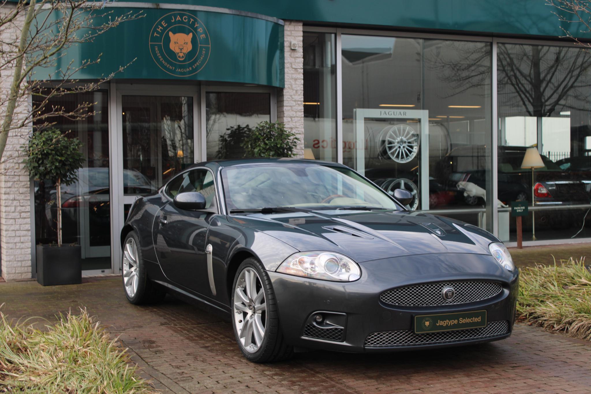 Jaguar XKR 4.2 V8 Coupé