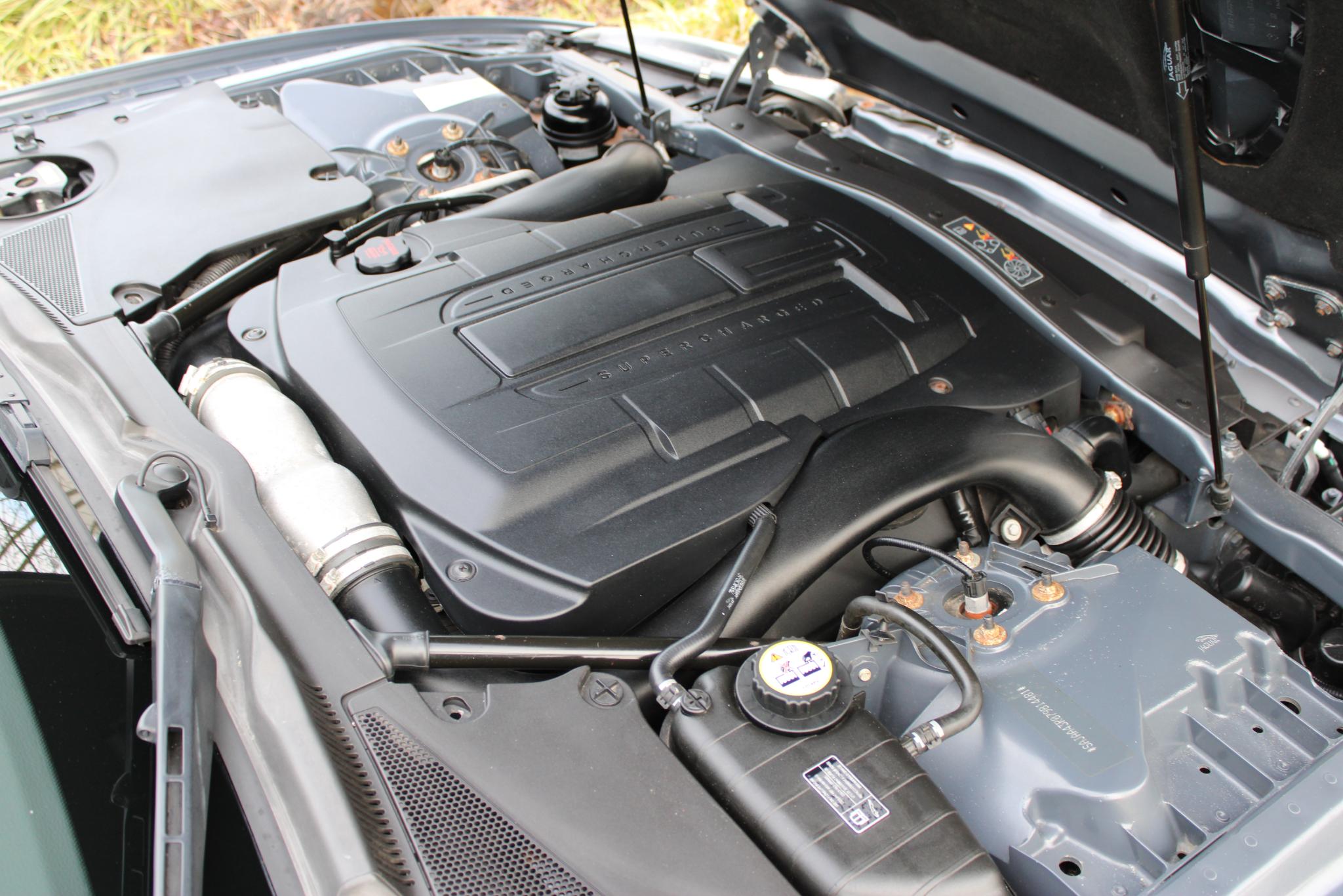 Jaguar XKR 4.2 V8 Coupé