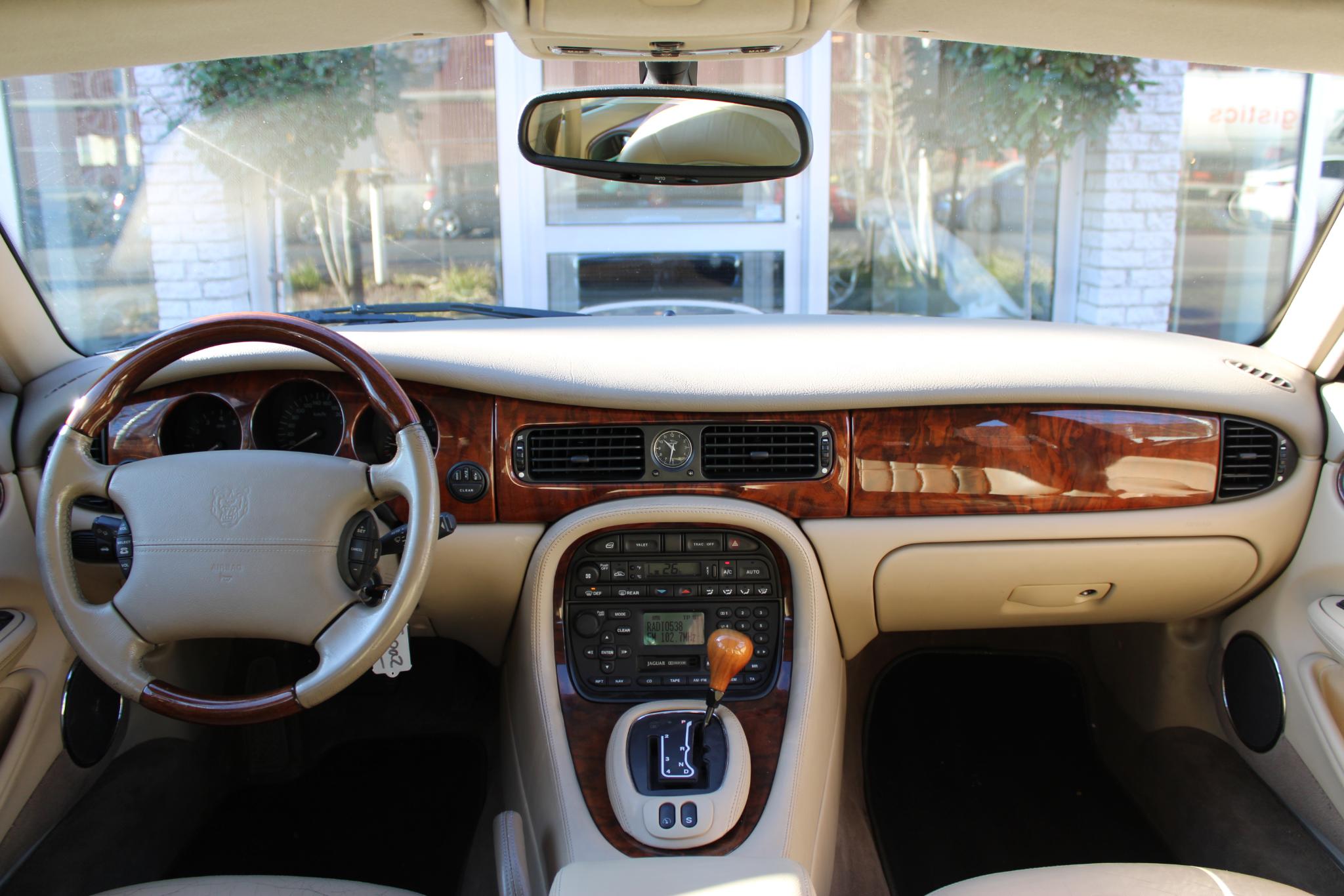 Jaguar XJ 3.2 V8 Executive