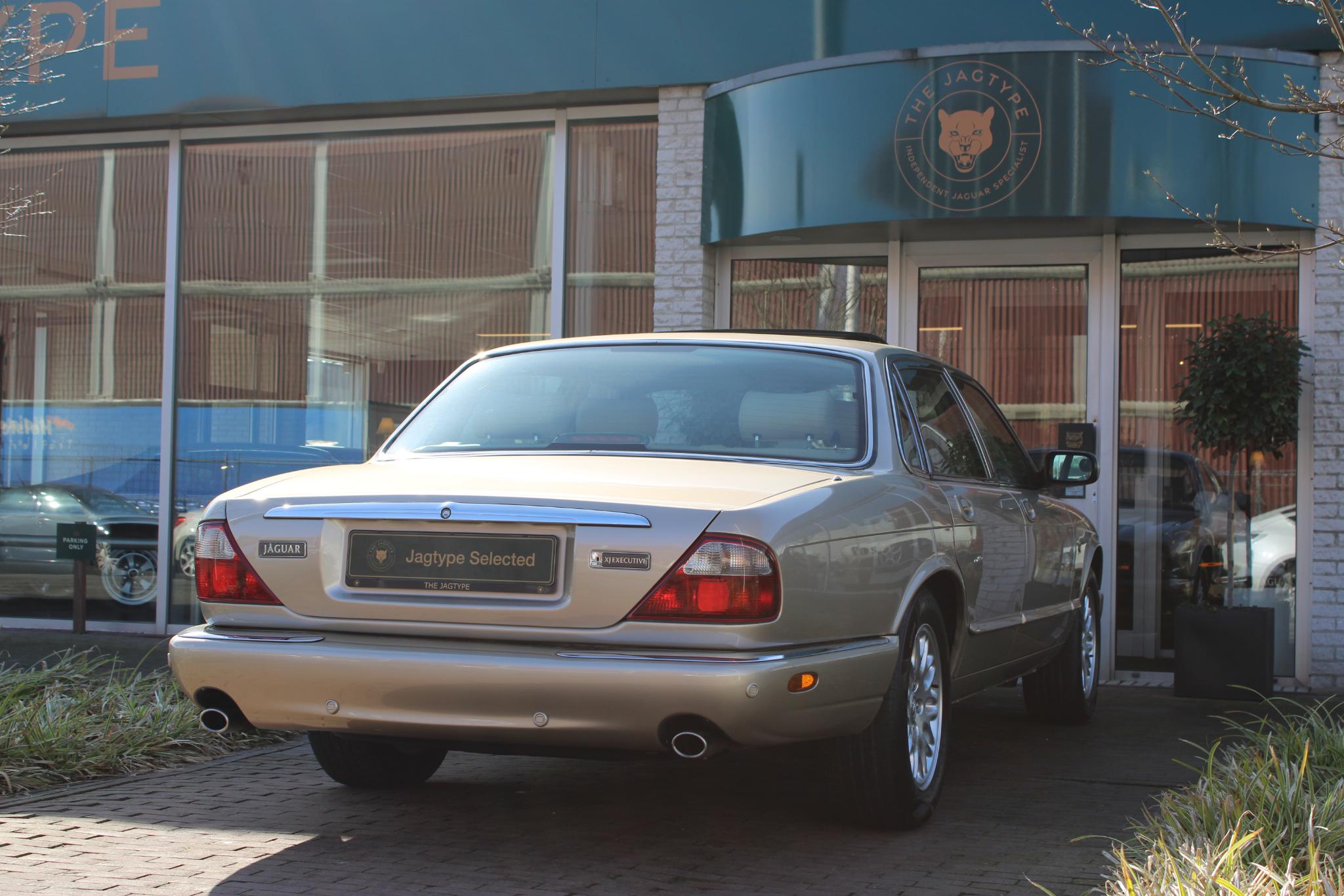 Jaguar XJ 3.2 V8 Executive