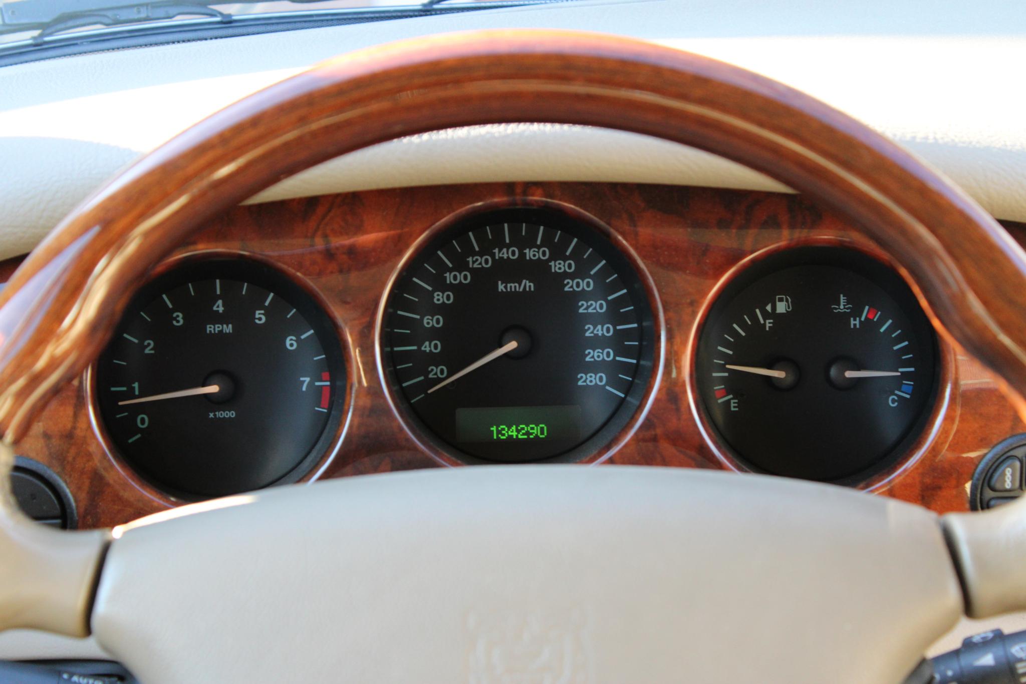 Jaguar XJ 3.2 V8 Executive