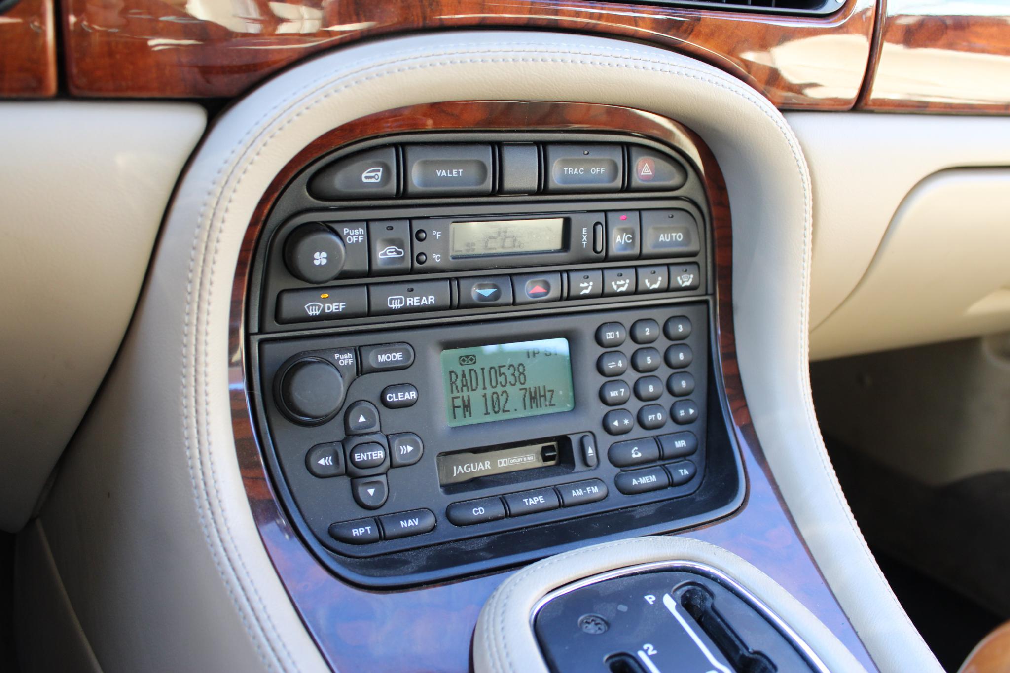 Jaguar XJ 3.2 V8 Executive