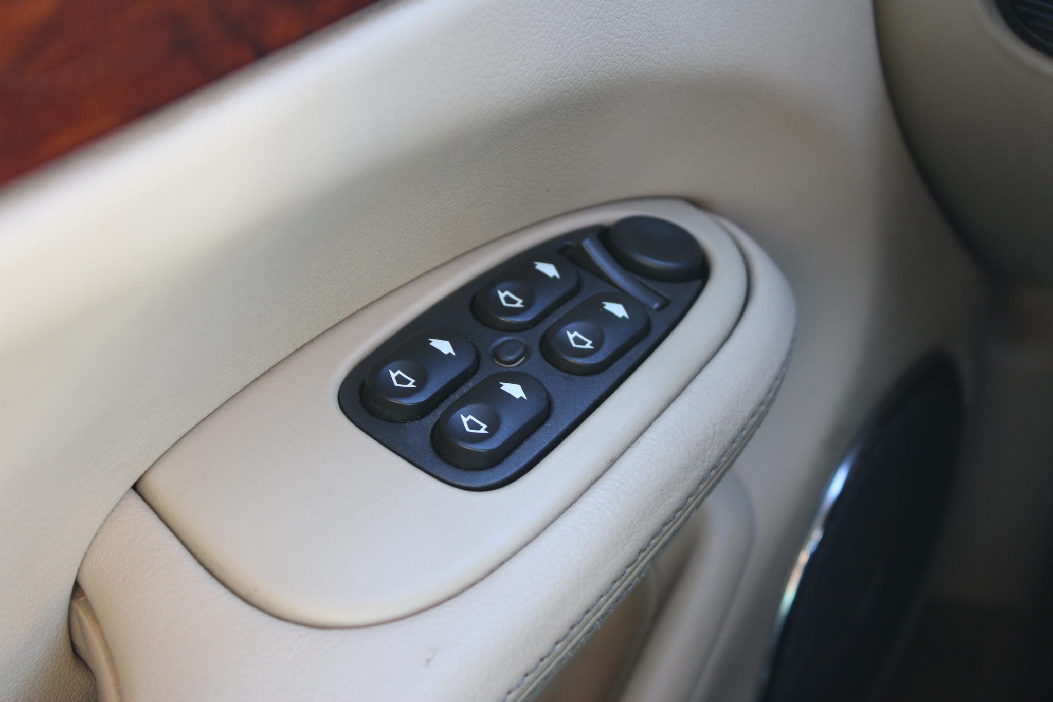 Jaguar XJ 3.2 V8 Executive