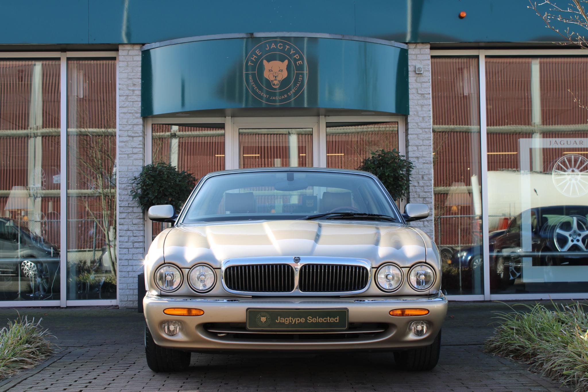 Jaguar XJ 3.2 V8 Executive