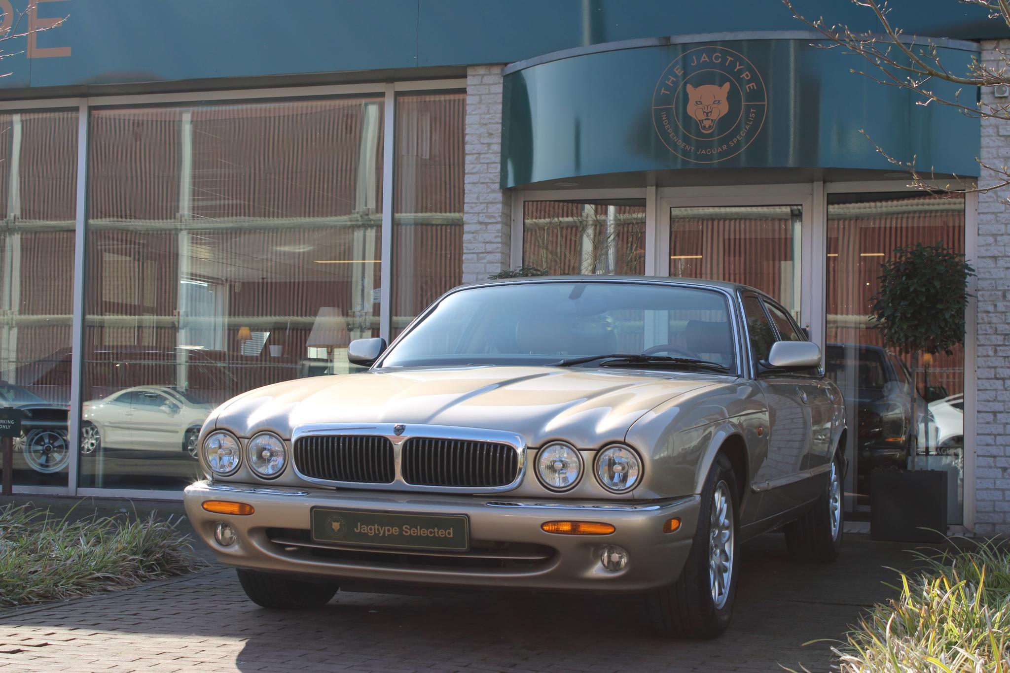 Jaguar XJ 3.2 V8 Executive