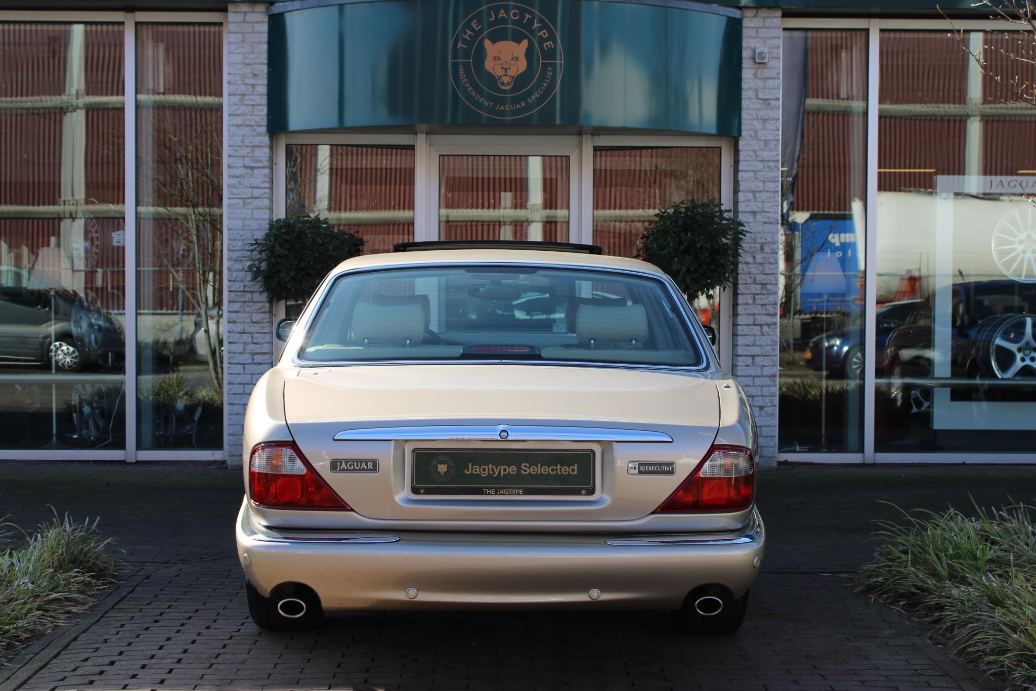 Jaguar XJ 3.2 V8 Executive