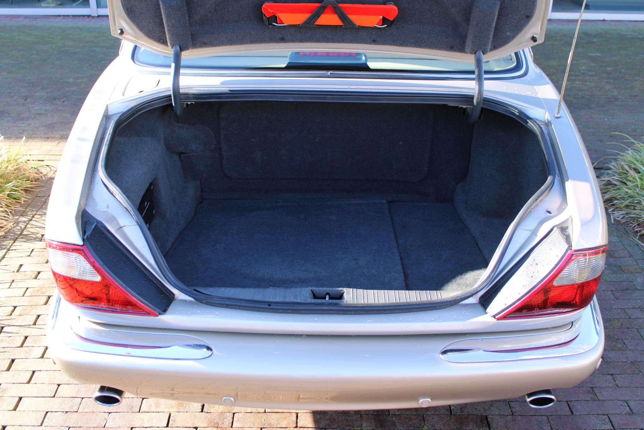 Jaguar XJ 3.2 V8 Executive