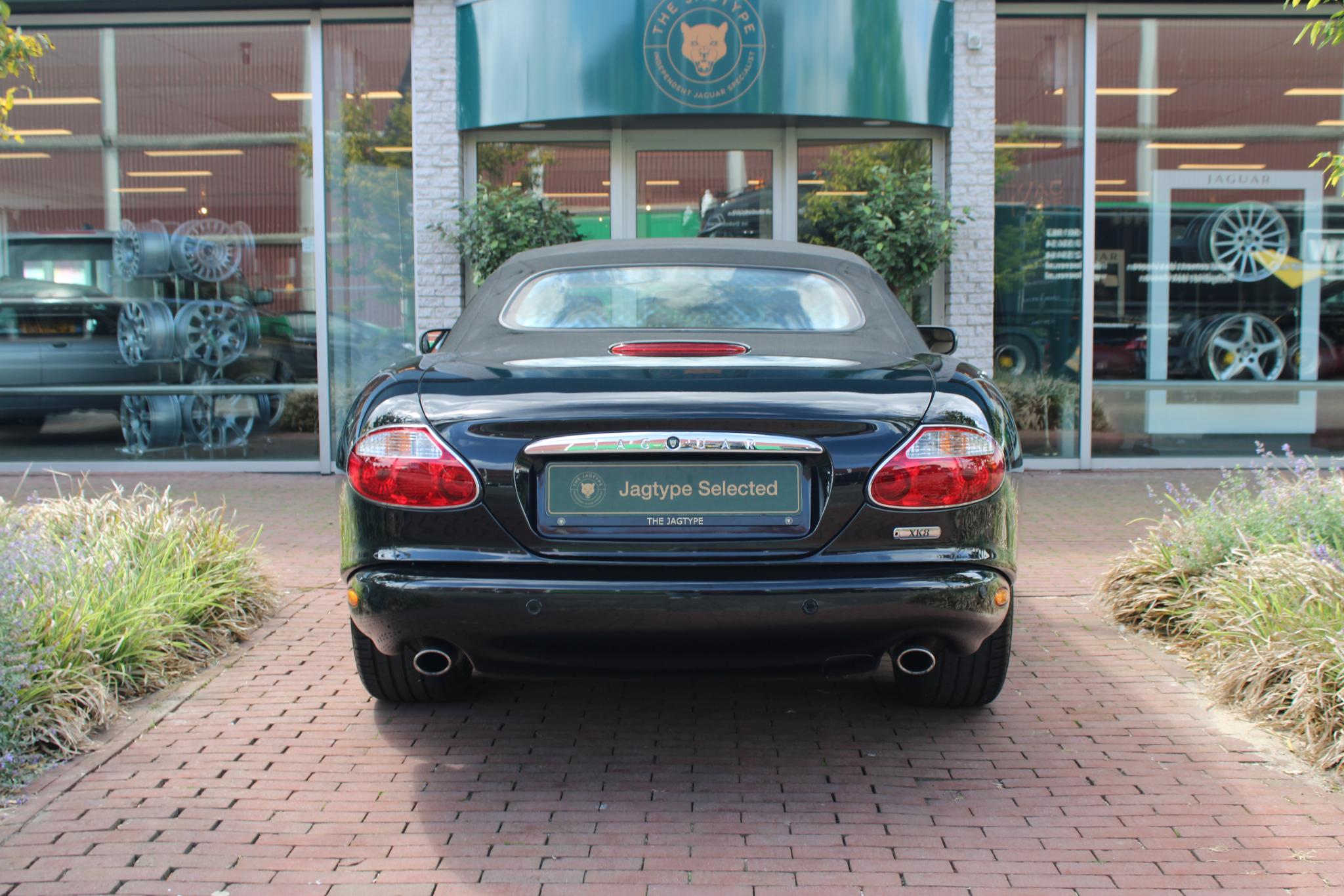 Jaguar XK8 4.2 V8 Convertible