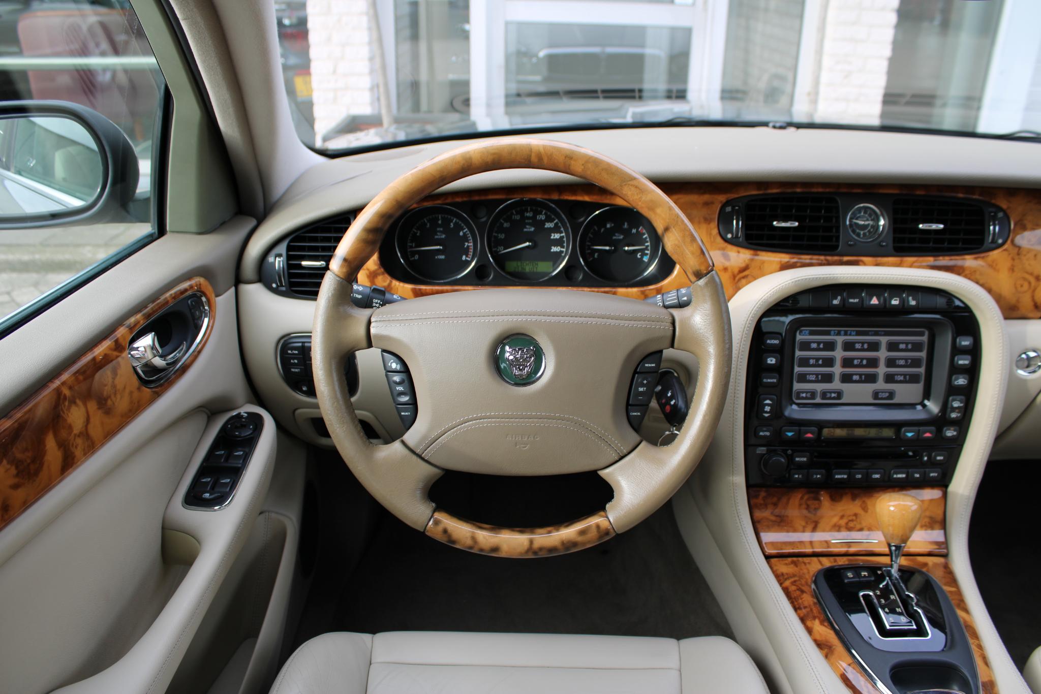 Jaguar XJ 4.2 V8 Executive