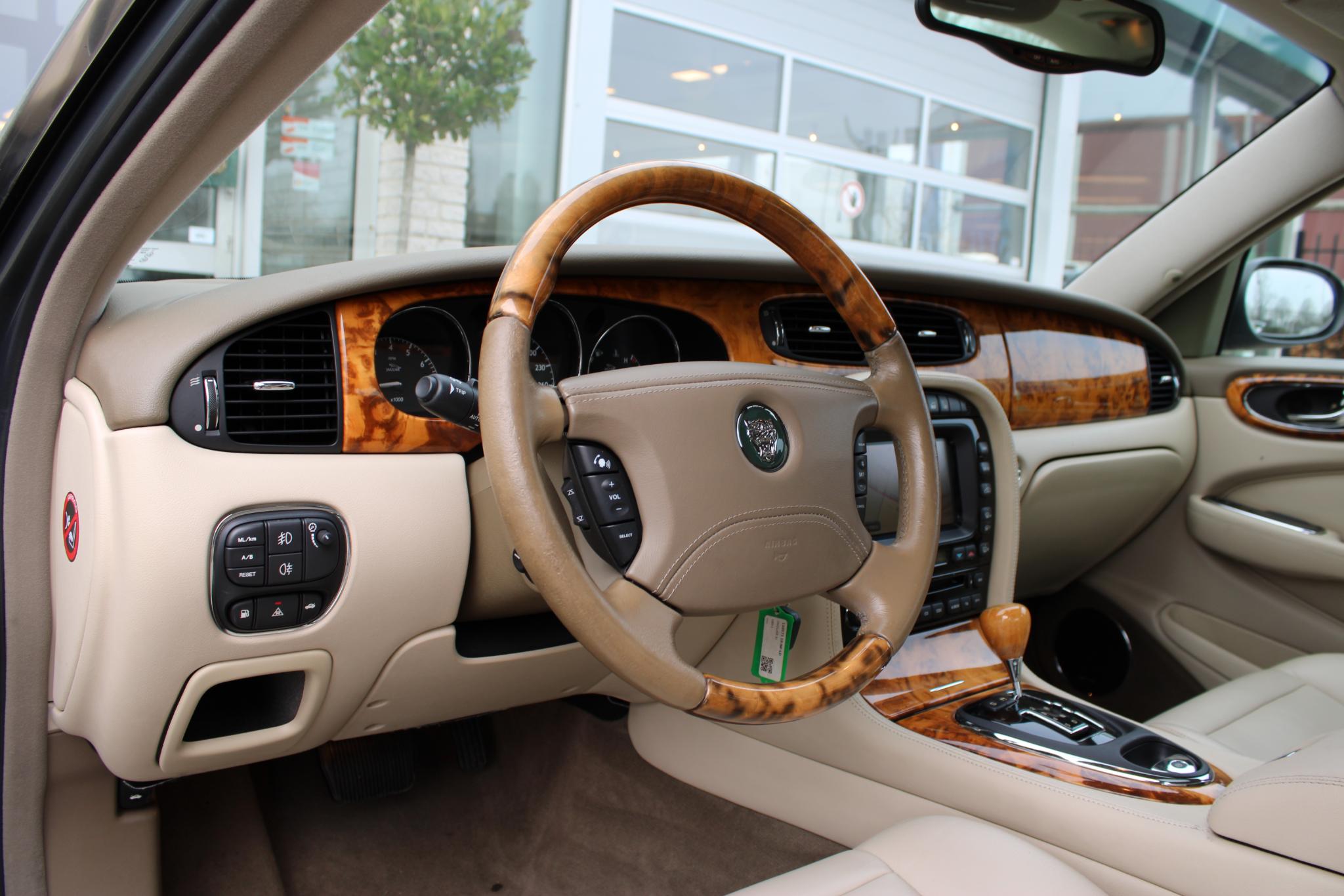 Jaguar XJ 4.2 V8 Executive