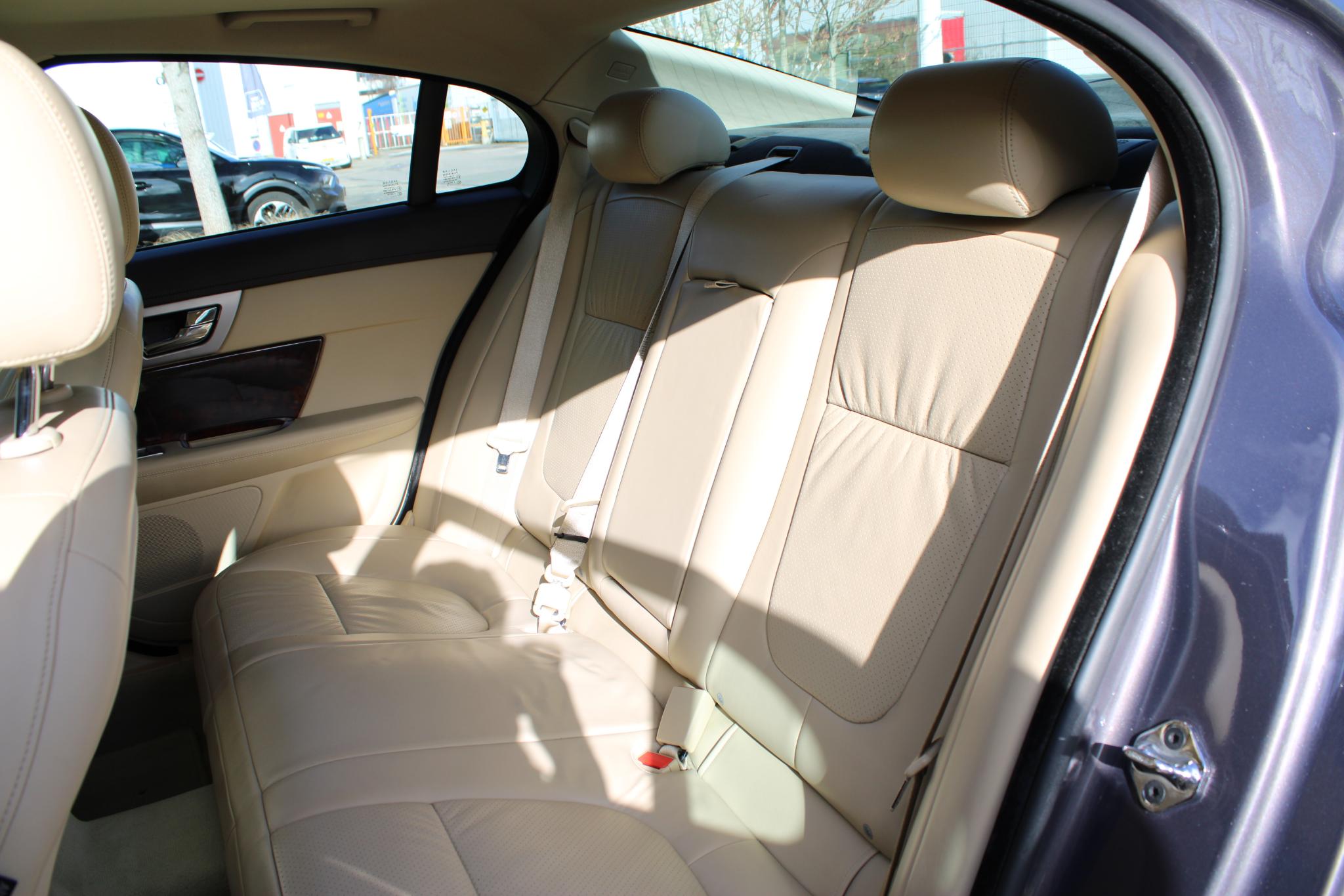 Jaguar XF 3.0 V6 Premium Luxury