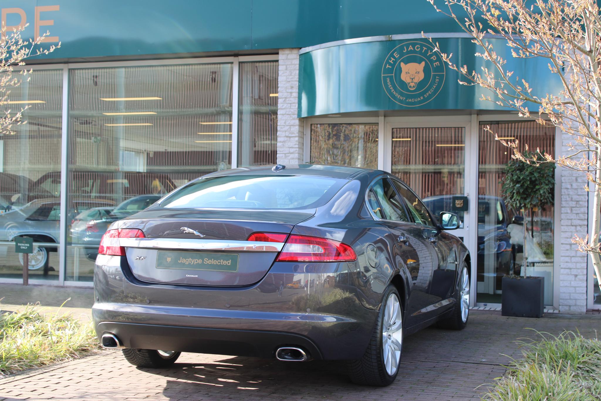 Jaguar XF 3.0 V6 Premium Luxury