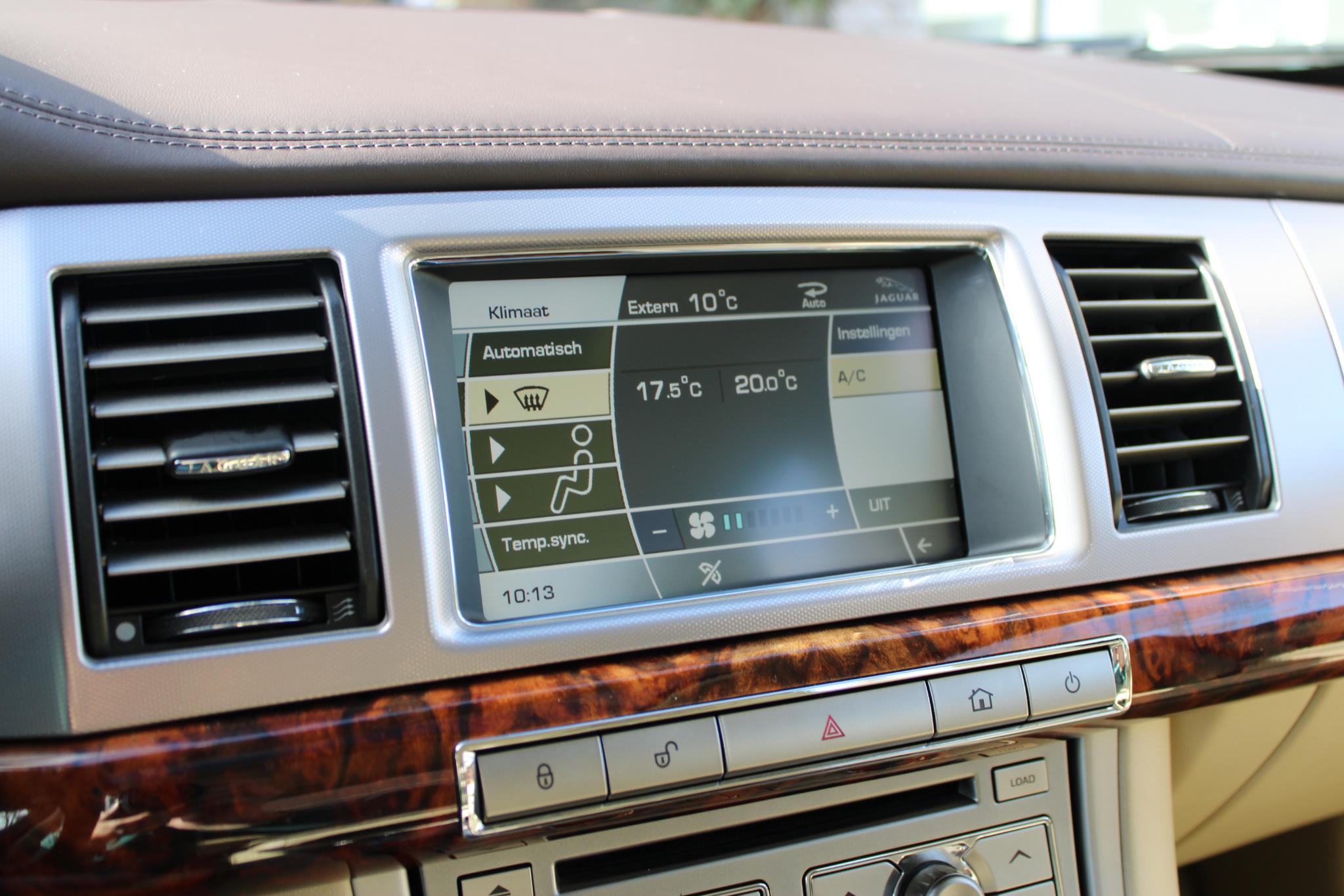 Jaguar XF 3.0 V6 Premium Luxury