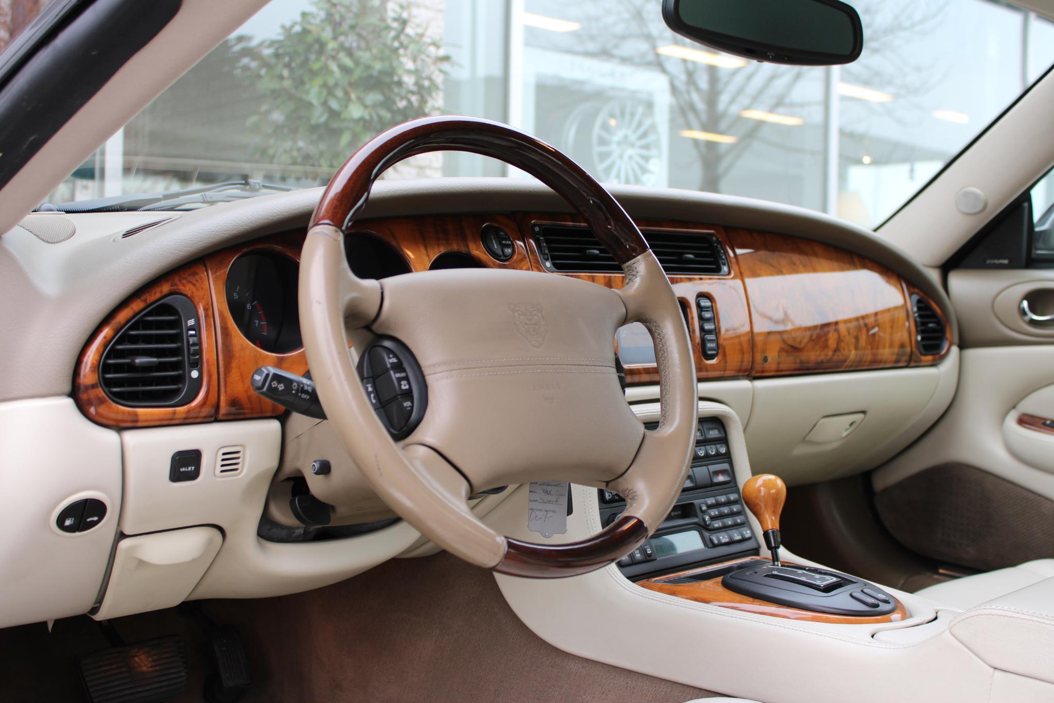 Jaguar XKR 4.0 V8 Coupé