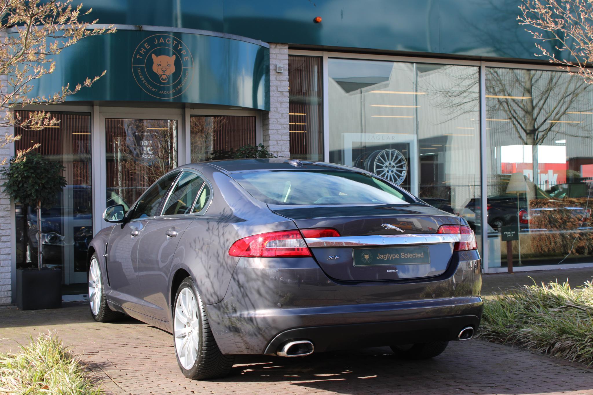 Jaguar XF 3.0 V6 Premium Luxury