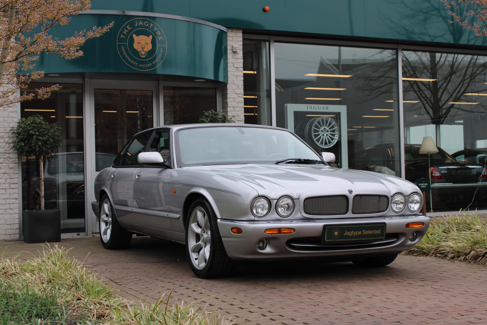 Jaguar XJR 4.0 V8