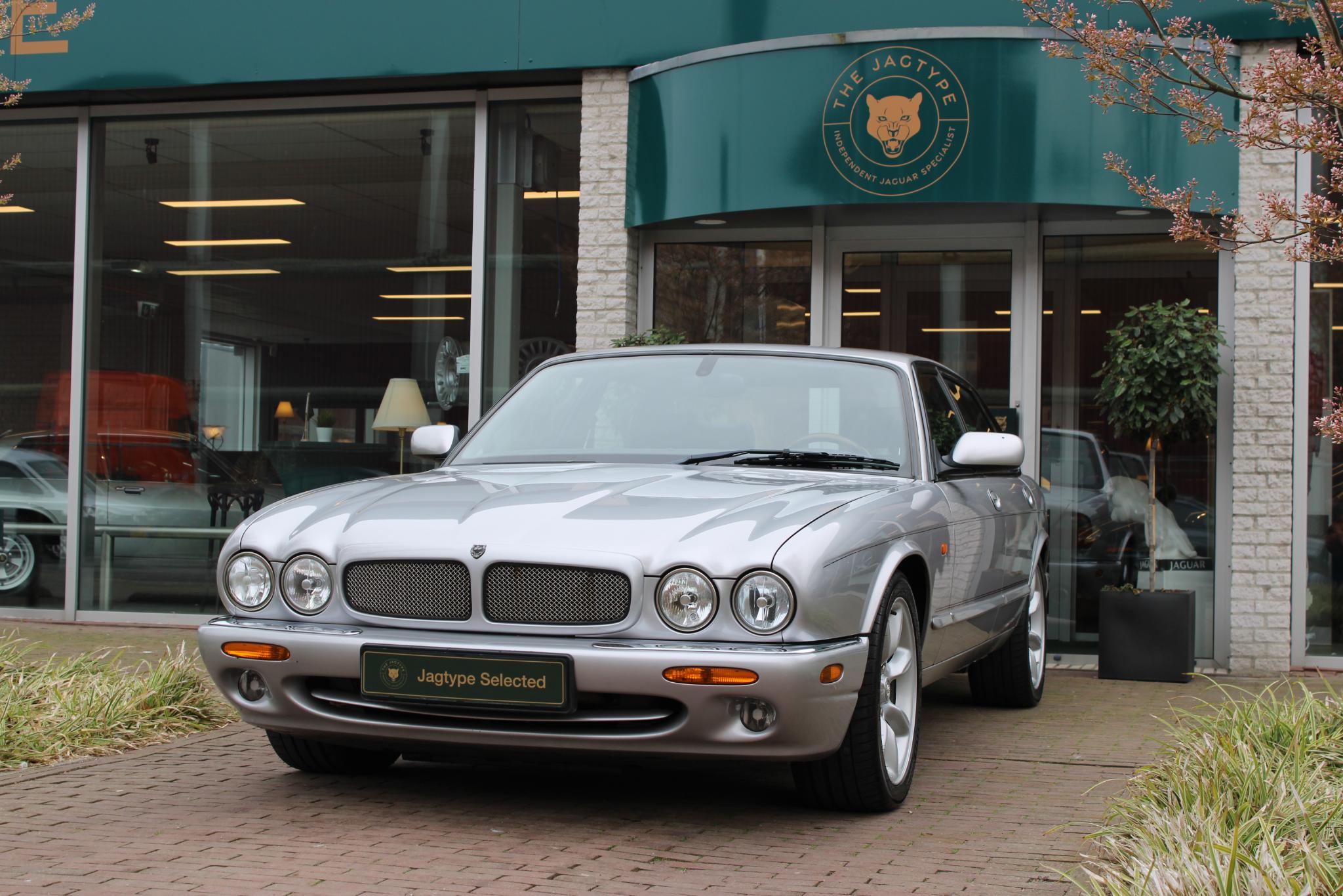 Jaguar XJR 4.0 V8