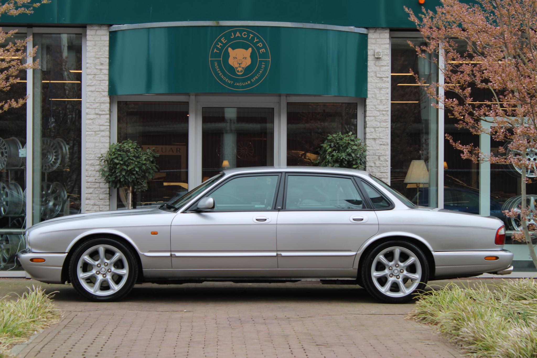 Jaguar XJR 4.0 V8