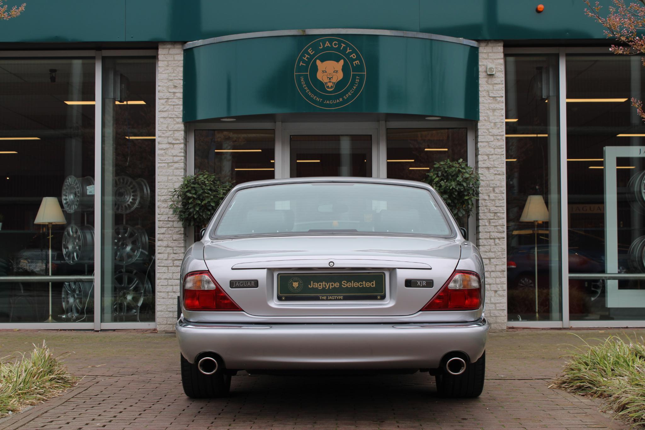 Jaguar XJR 4.0 V8
