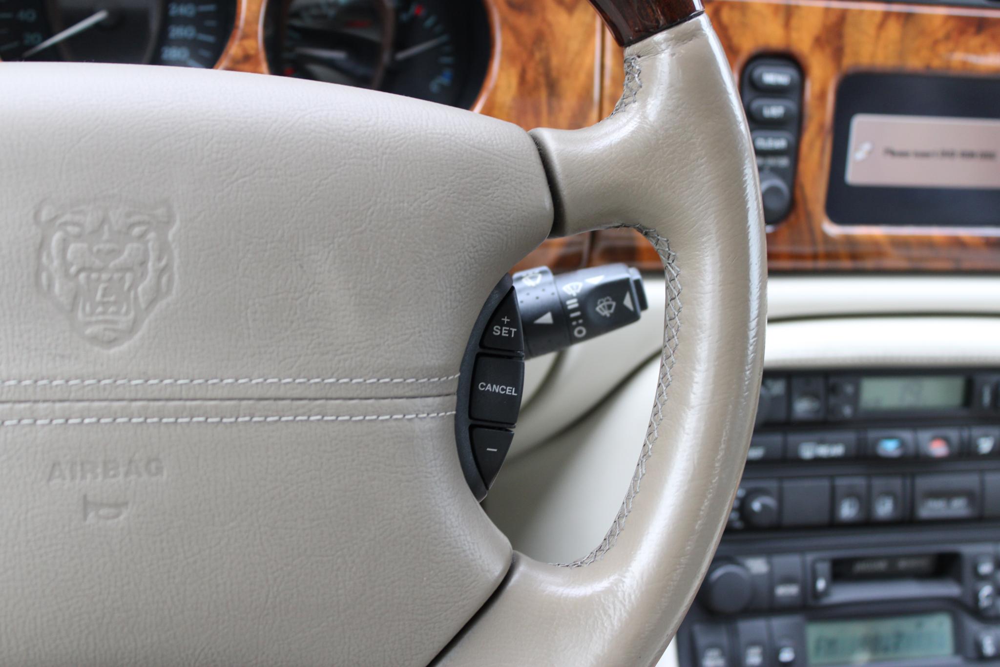 Jaguar XKR 4.0 V8 Coupé