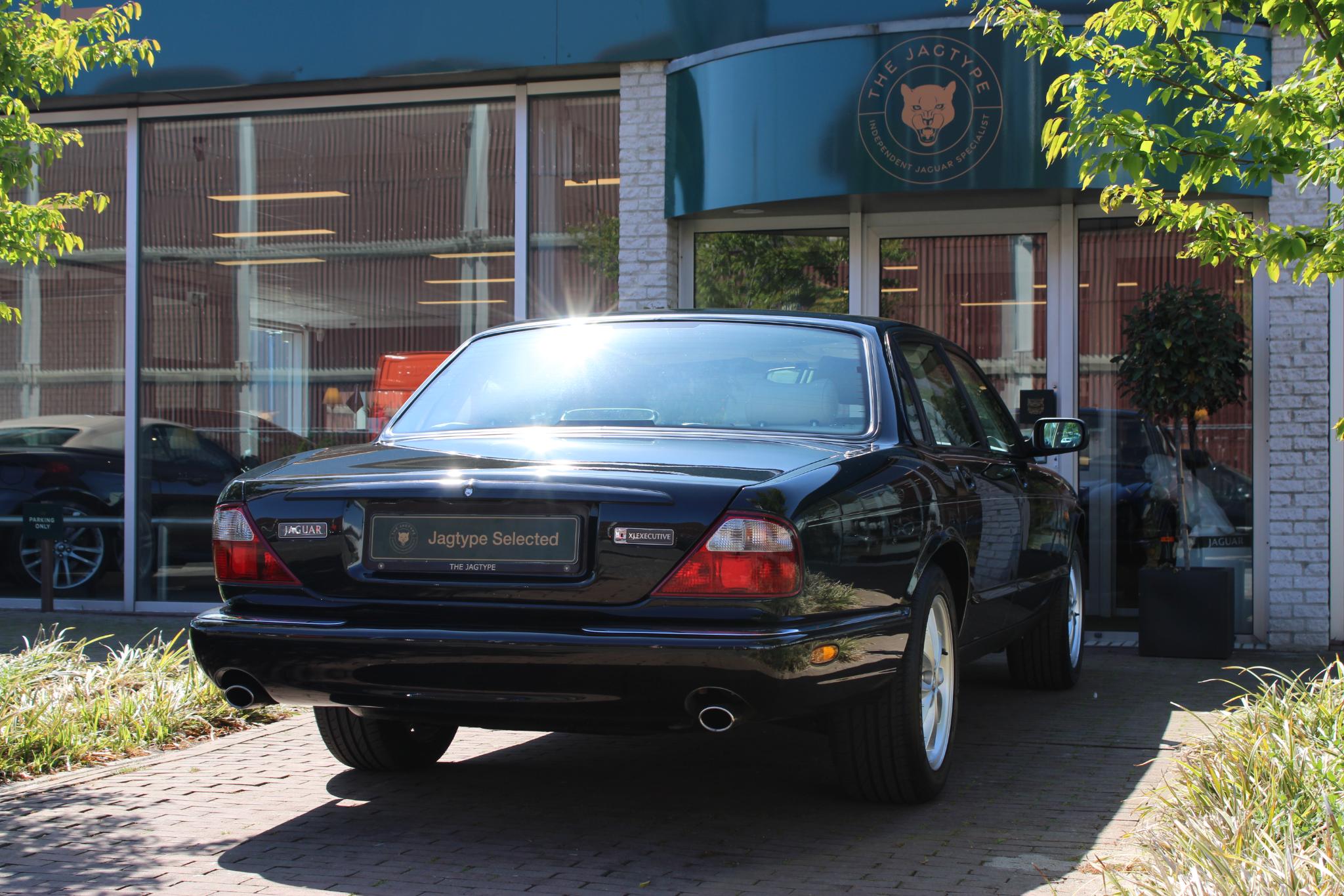 Jaguar XJ 3.2 V8 Executive