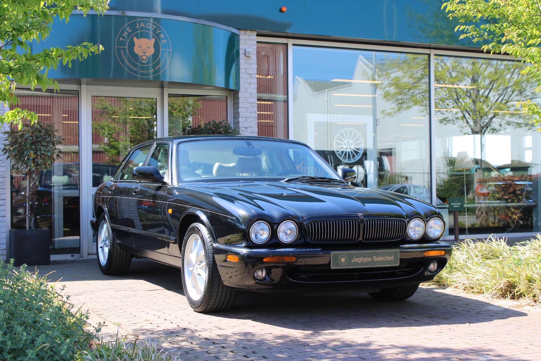 Jaguar XJ 3.2 V8 Executive
