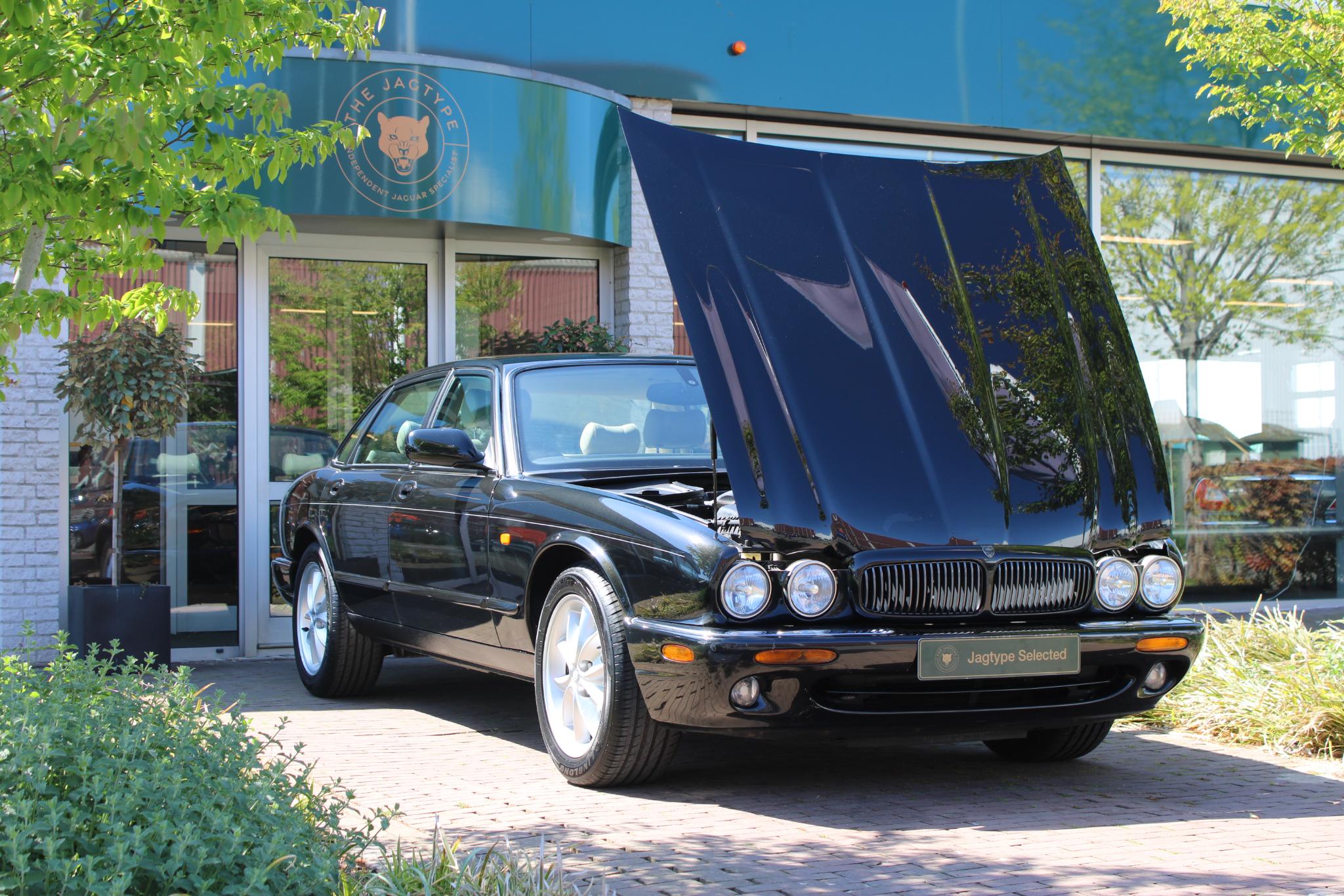 Jaguar XJ 3.2 V8 Executive