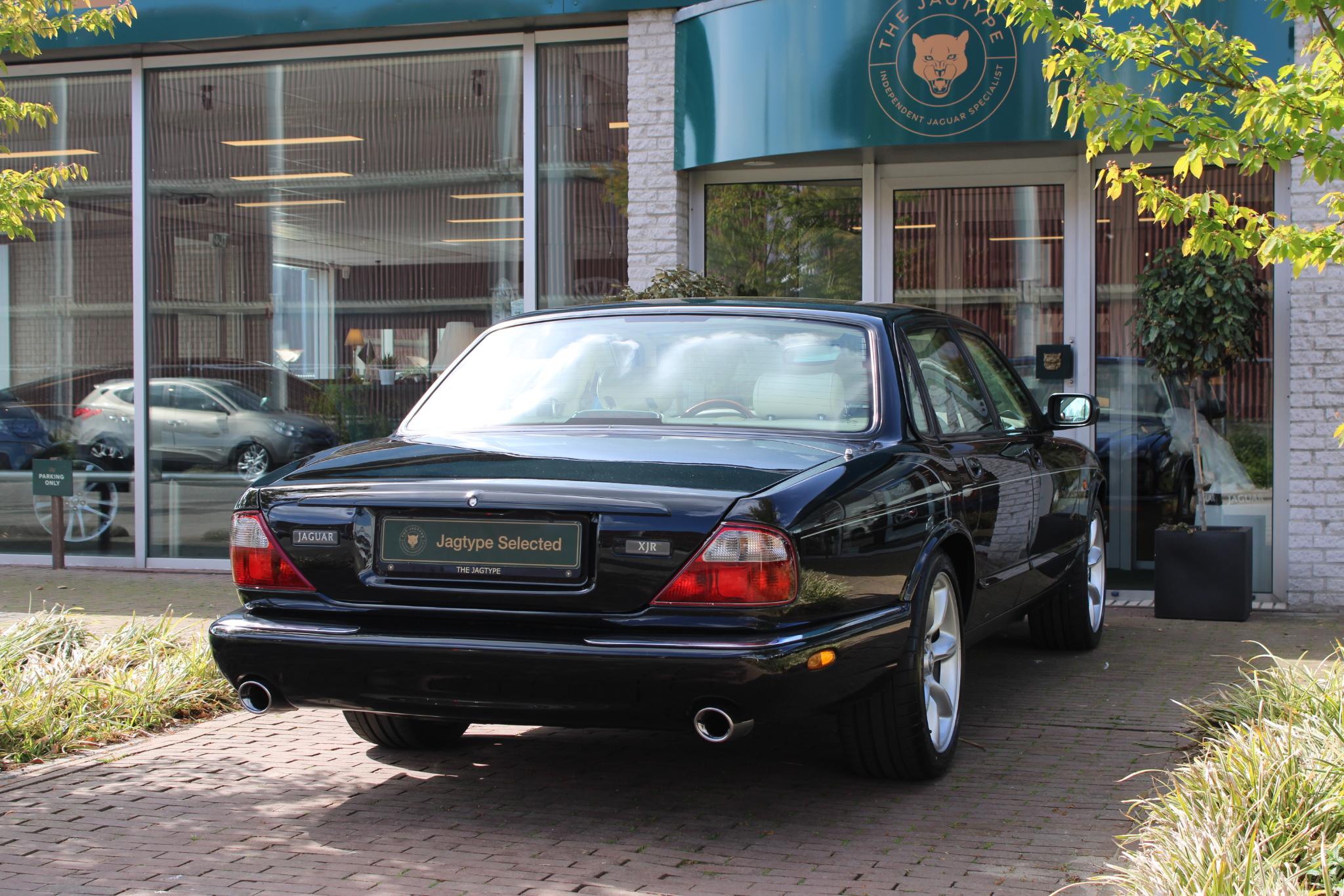 Jaguar XJR 4.0 V8