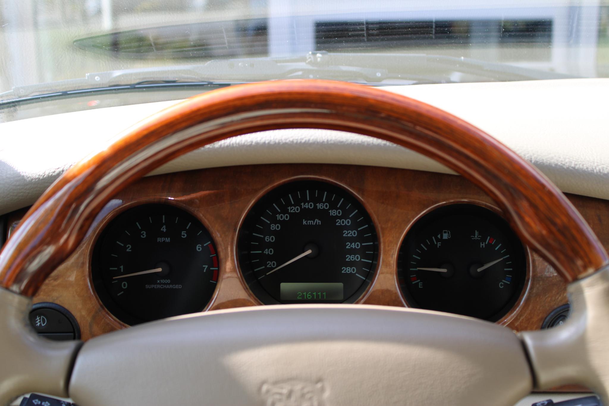Jaguar XJR 4.0 V8