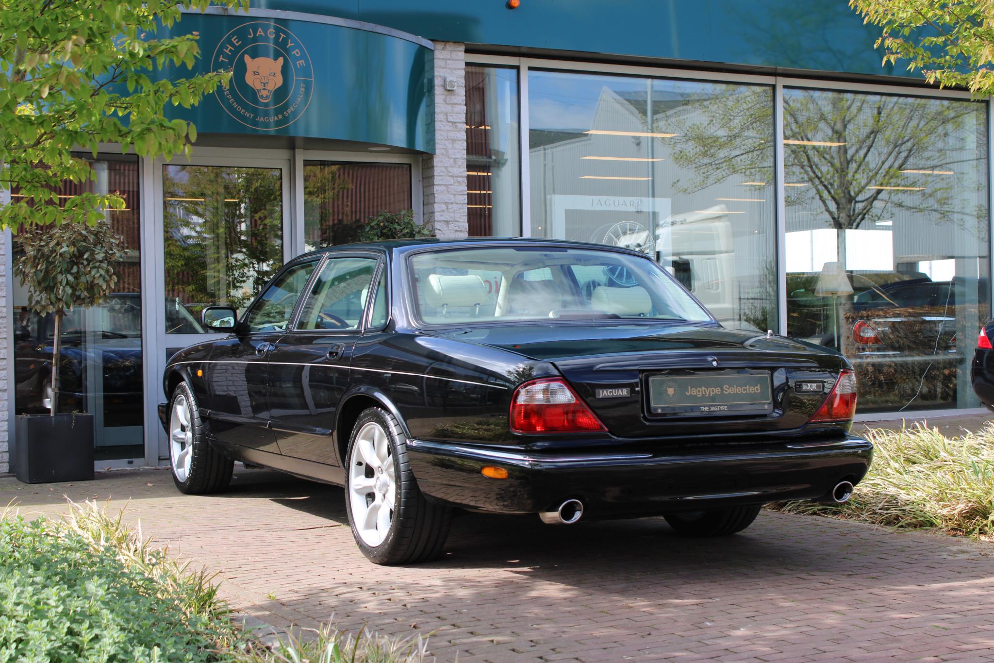 Jaguar XJR 4.0 V8